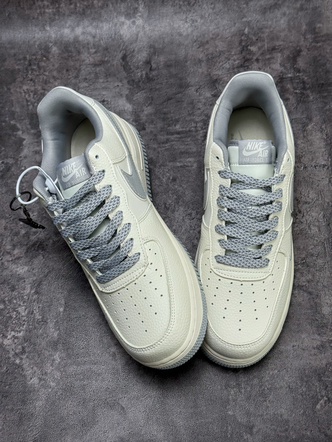 Nike Air Force 1 Low 07 白灰小勾满天星 DN968-113