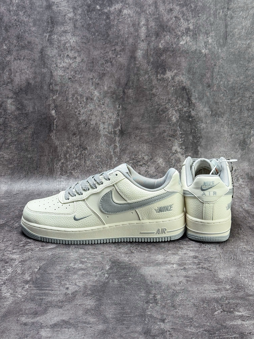Nike Air Force 1 Low 07 白灰小勾满天星 DN968-113