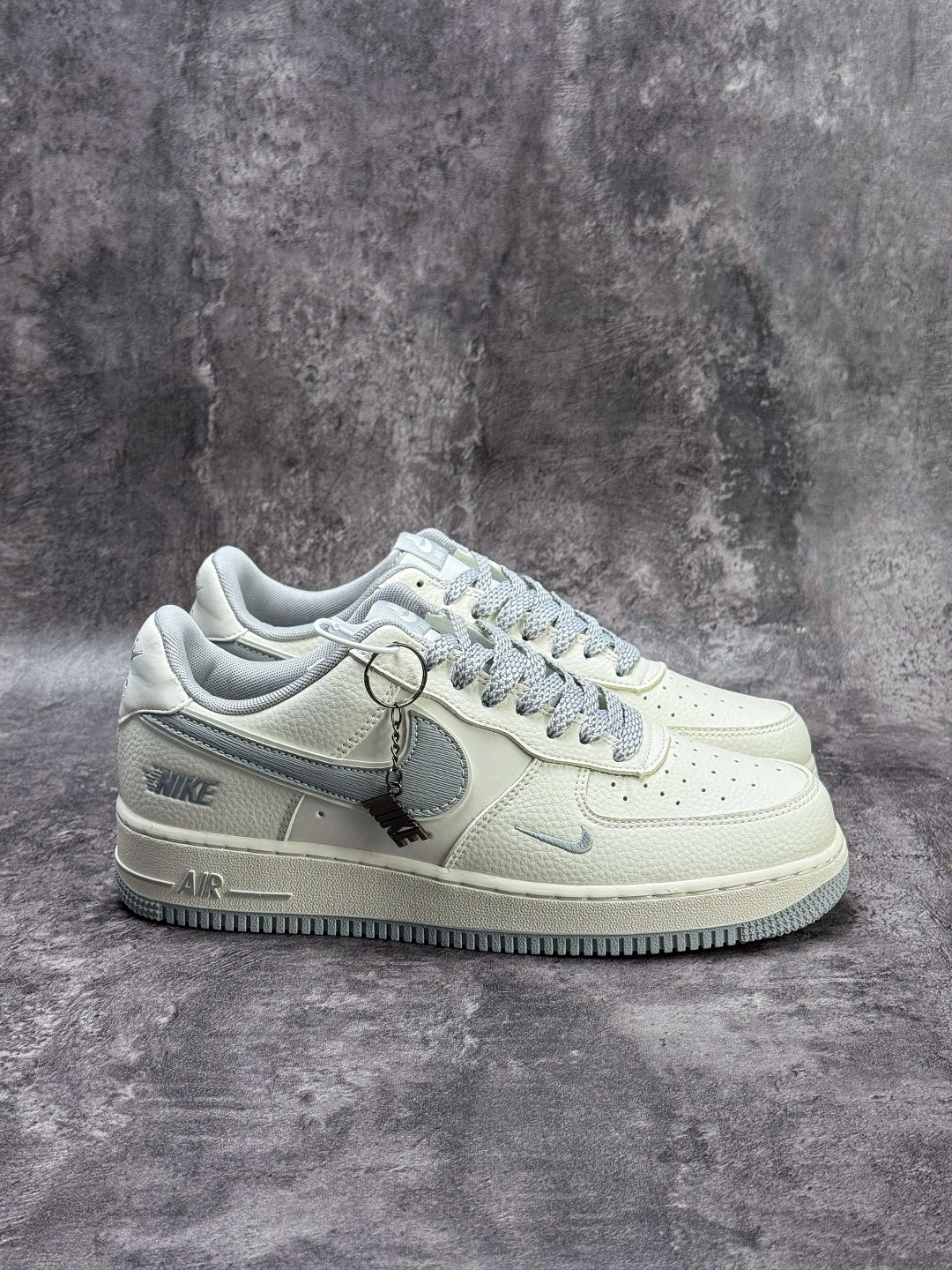 Nike Air Force 1 Low 07 白灰小勾满天星 DN968-113