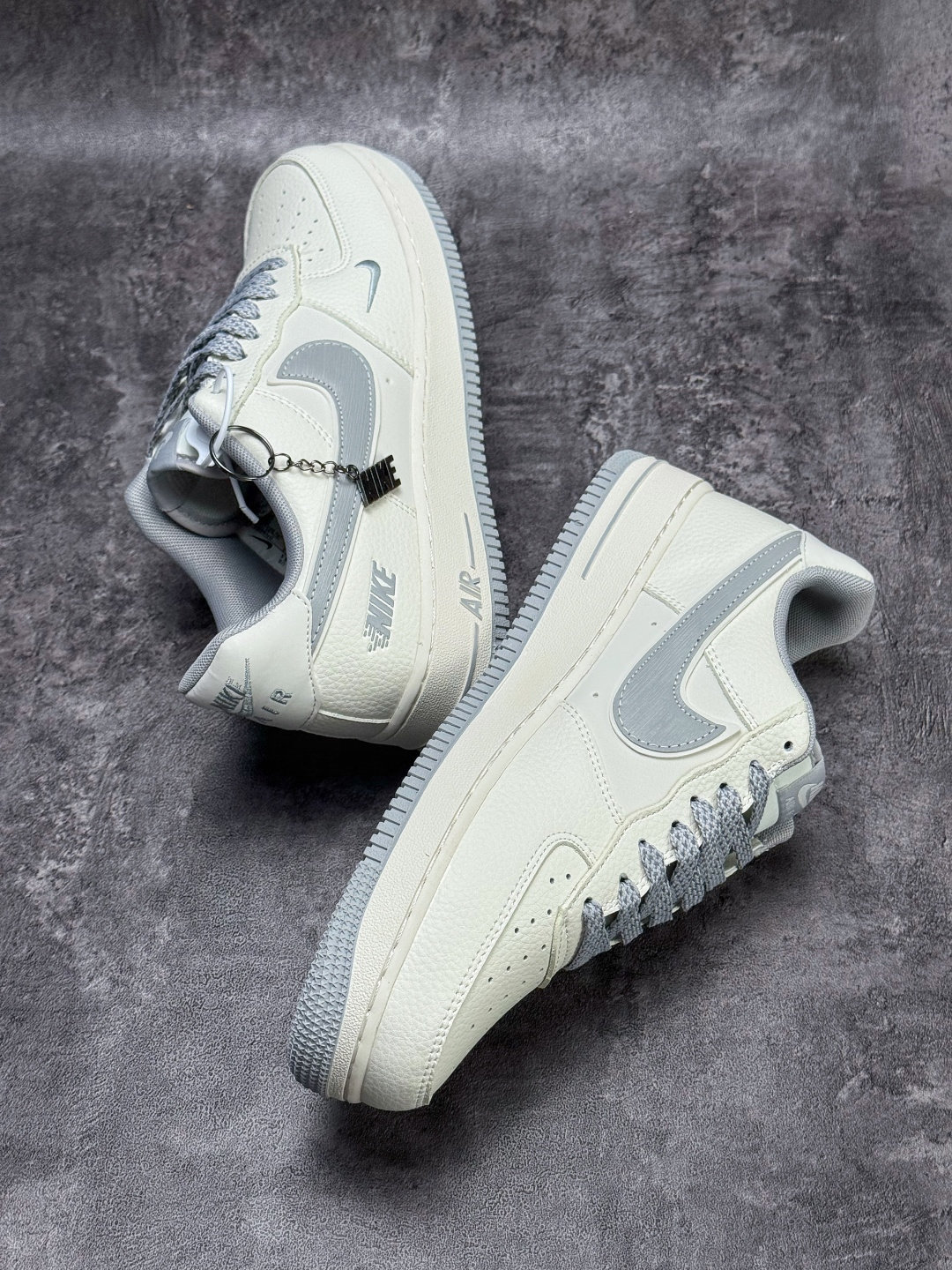 Nike Air Force 1 Low 07 白灰小勾满天星 DN968-113