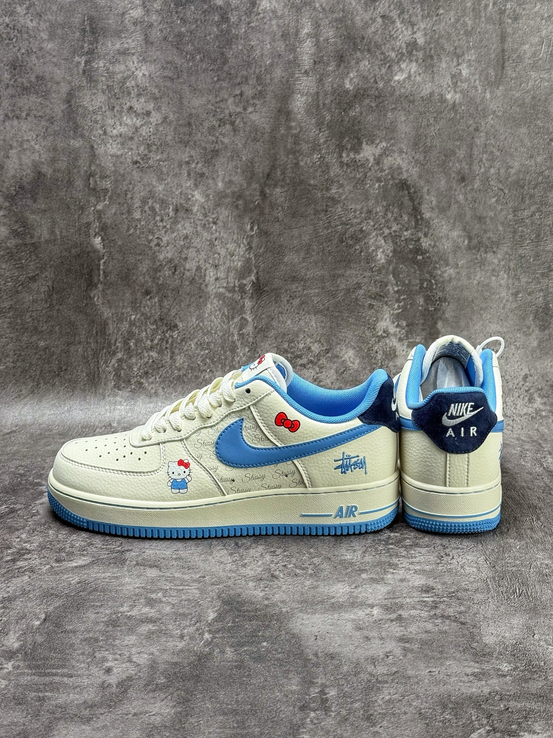 210 Nike Air Force 1 Low 07 x Stussy x Hello Kitty 白蓝 QZ6683-901