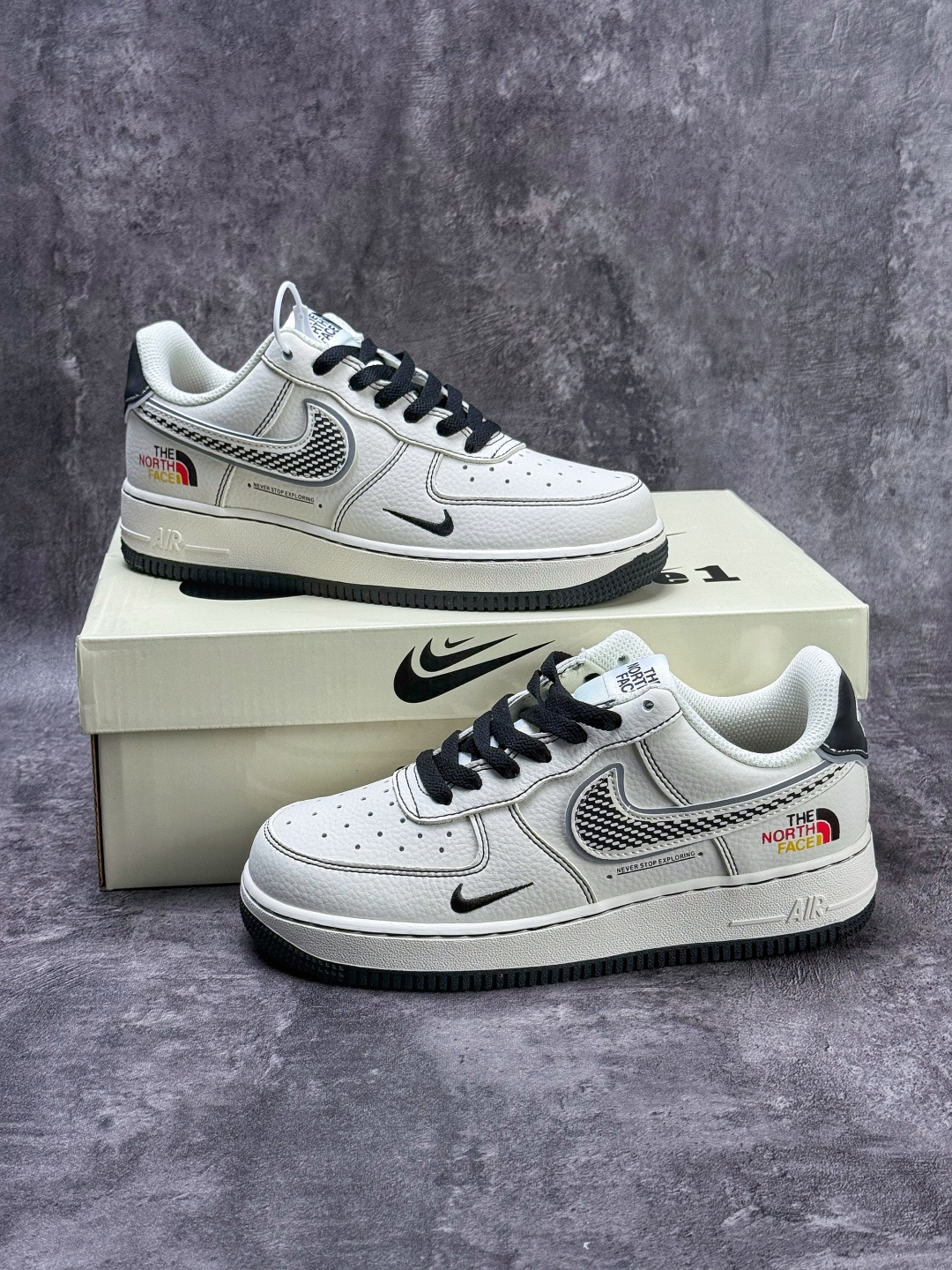 Nike Air Force 1 Low 07 x The North Face 白黑小勾 DD1982-349-莆田鞋,莆田鞋货源,高仿鞋,高仿鞋货源,安福档口,莆田高仿鞋,莆田鞋批发,高仿鞋批发,莆田高仿运动鞋,高仿运动鞋,莆田运动鞋 Nike Air Force 1 Low 07 x The North Face 白黑小勾 DD1982-349