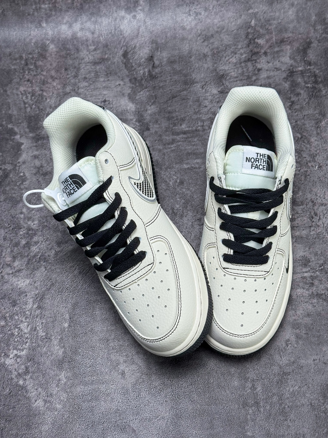 Nike Air Force 1 Low 07 x The North Face 白黑小勾 DD1982-349-莆田鞋,莆田鞋货源,高仿鞋,高仿鞋货源,安福档口,莆田高仿鞋,莆田鞋批发,高仿鞋批发,莆田高仿运动鞋,高仿运动鞋,莆田运动鞋 Nike Air Force 1 Low 07 x The North Face 白黑小勾 DD1982-349