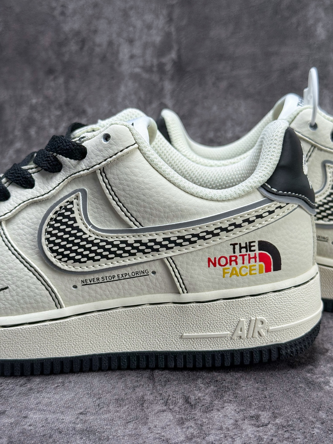 Nike Air Force 1 Low 07 x The North Face 白黑小勾 DD1982-349-莆田鞋,莆田鞋货源,高仿鞋,高仿鞋货源,安福档口,莆田高仿鞋,莆田鞋批发,高仿鞋批发,莆田高仿运动鞋,高仿运动鞋,莆田运动鞋 Nike Air Force 1 Low 07 x The North Face 白黑小勾 DD1982-349