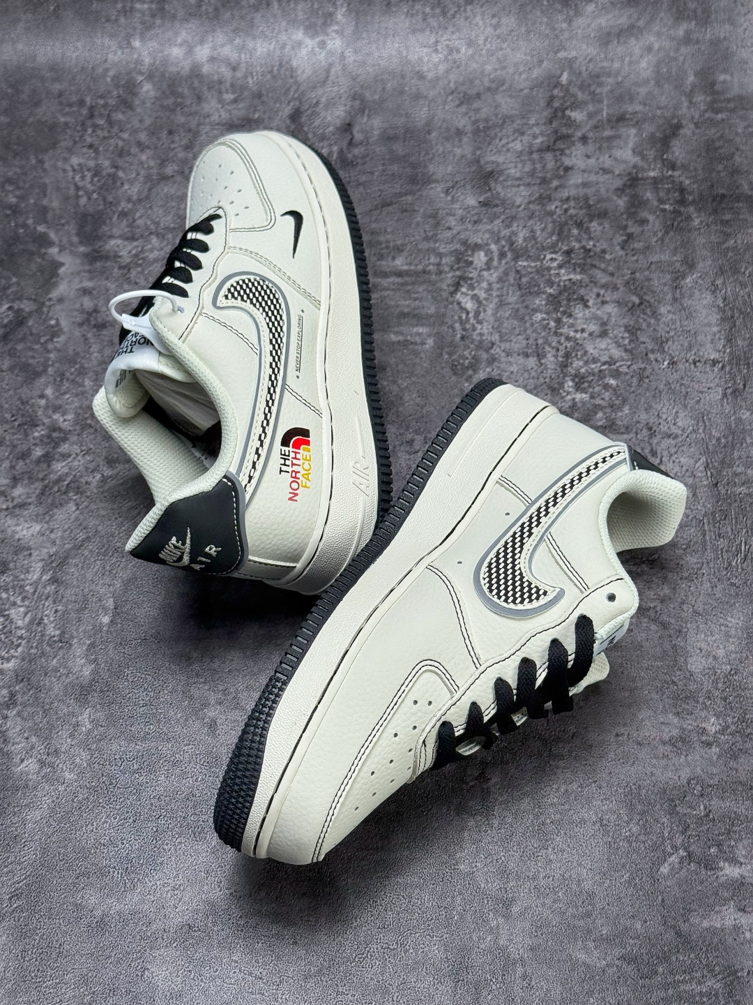 Nike Air Force 1 Low 07 x The North Face 白黑小勾 DD1982-349-莆田鞋,莆田鞋货源,高仿鞋,高仿鞋货源,安福档口,莆田高仿鞋,莆田鞋批发,高仿鞋批发,莆田高仿运动鞋,高仿运动鞋,莆田运动鞋 Nike Air Force 1 Low 07 x The North Face 白黑小勾 DD1982-349