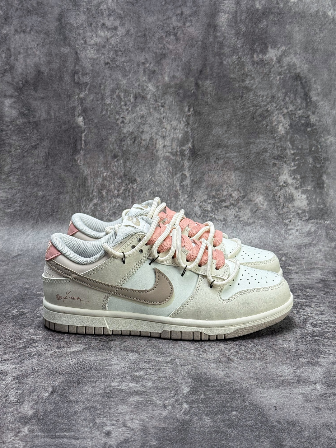 Nike SB Dunk Low 米白绑带 PG0510-057