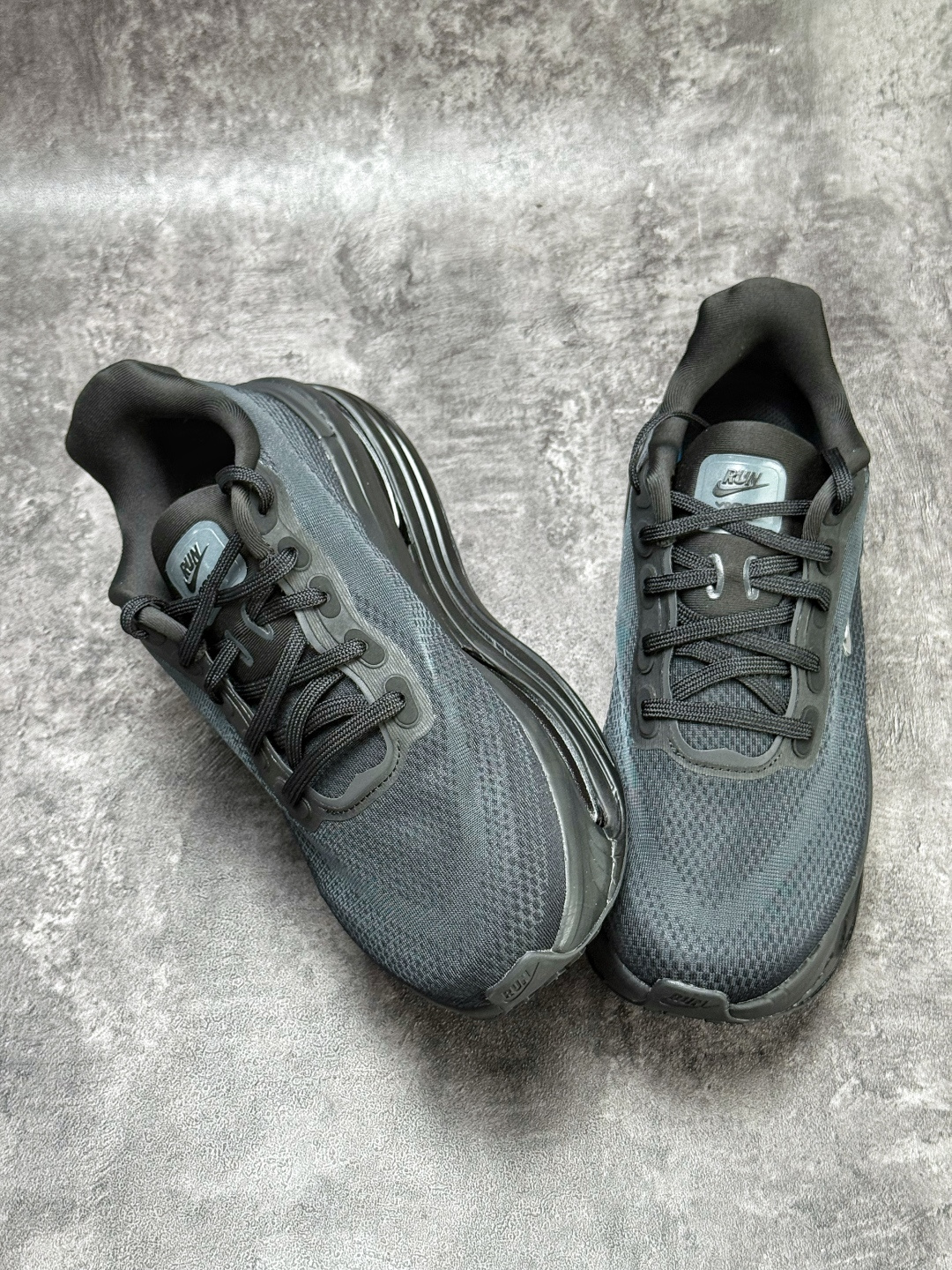 Nike Vomero premium Air气垫40周年 舒适百搭防滑耐磨 支撑缓震低帮 IQ0627-001-莆田鞋,莆田鞋货源,高仿鞋,高仿鞋货源,安福档口,莆田高仿鞋,莆田鞋批发,高仿鞋批发,莆田高仿运动鞋,高仿运动鞋,莆田运动鞋 Nike Vomero premium Air气垫40周年 舒适百搭防滑耐磨 支撑缓震低帮 IQ0627-001