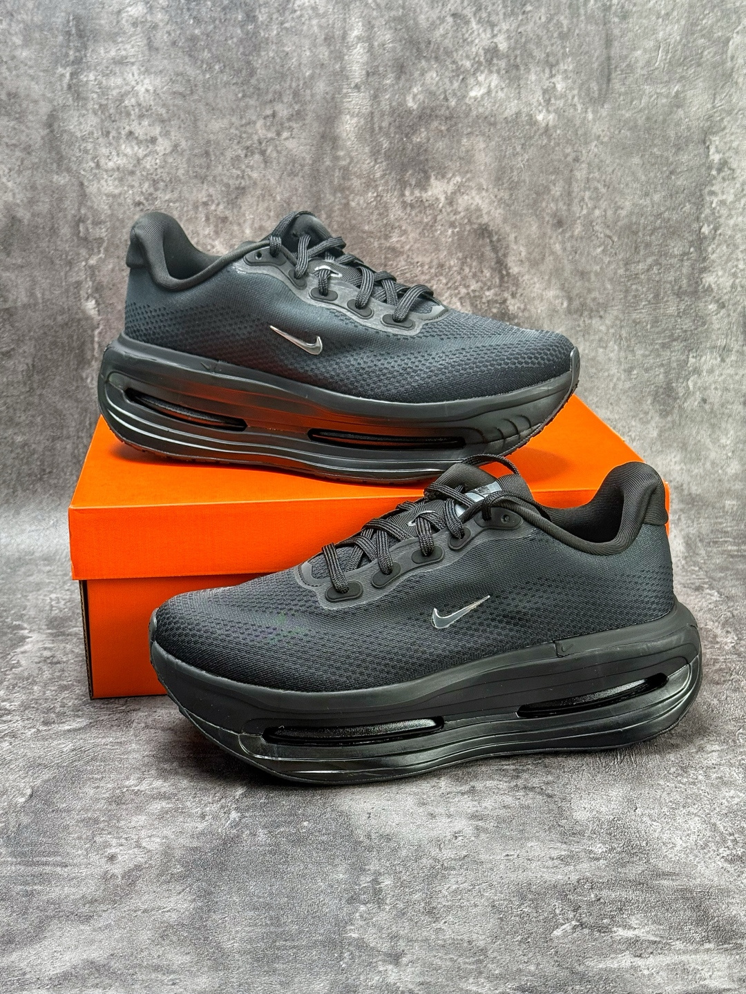 Nike Vomero premium Air气垫40周年 舒适百搭防滑耐磨 支撑缓震低帮 IQ0627-001-莆田鞋,莆田鞋货源,高仿鞋,高仿鞋货源,安福档口,莆田高仿鞋,莆田鞋批发,高仿鞋批发,莆田高仿运动鞋,高仿运动鞋,莆田运动鞋 Nike Vomero premium Air气垫40周年 舒适百搭防滑耐磨 支撑缓震低帮 IQ0627-001
