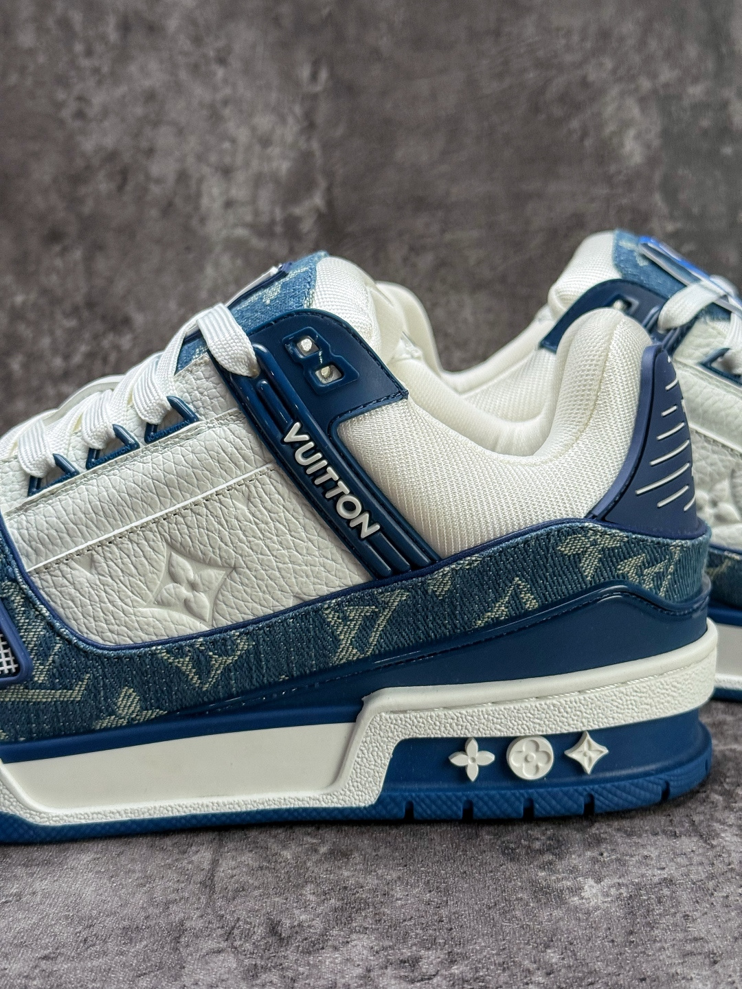 350 LOUIS VUITTON 路易威登 LV Trainer 顶级原楦原纸版开模 鞋型立体饱满 零毛边