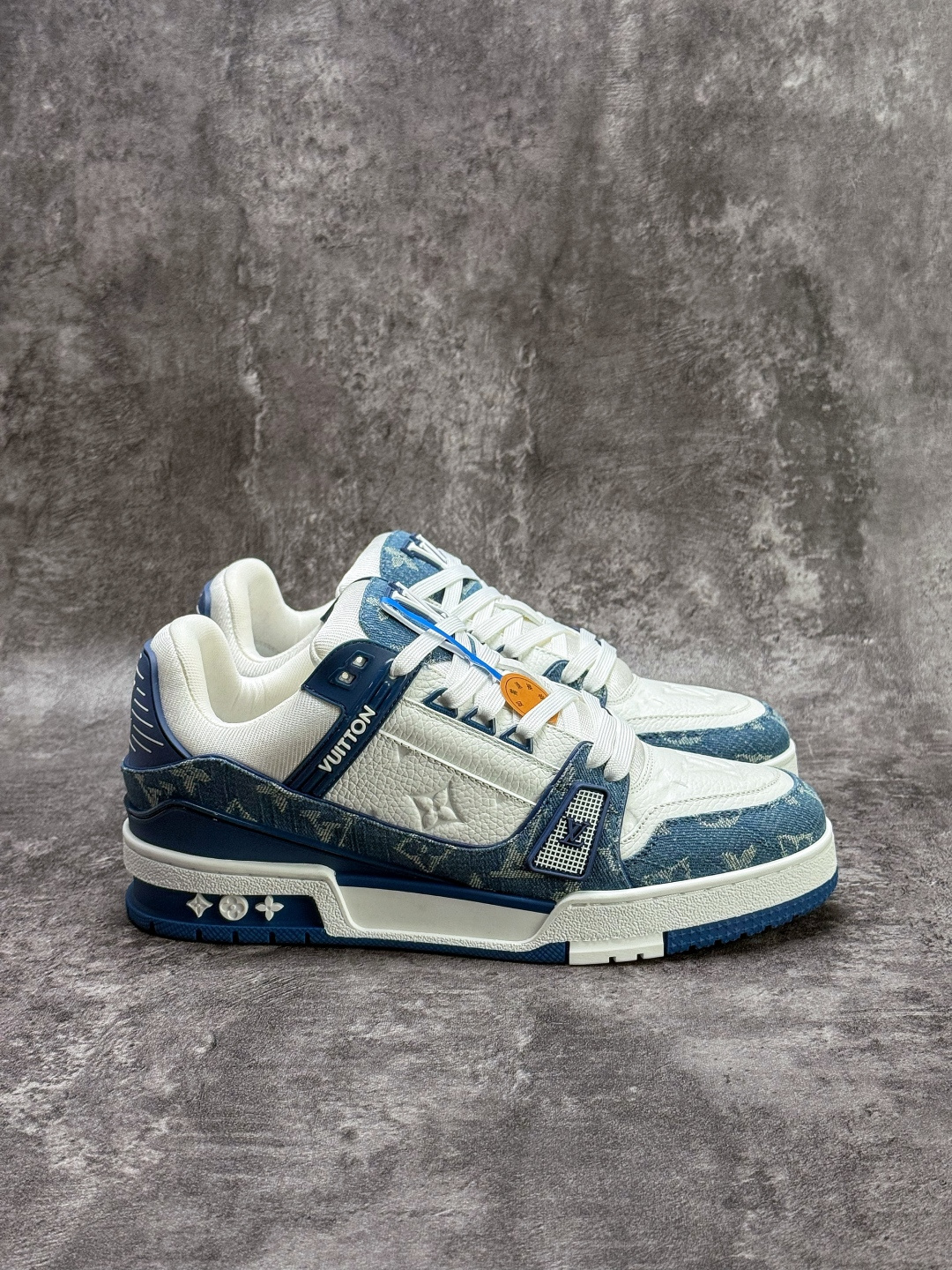 350 LOUIS VUITTON 路易威登 LV Trainer 顶级原楦原纸版开模 鞋型立体饱满 零毛边