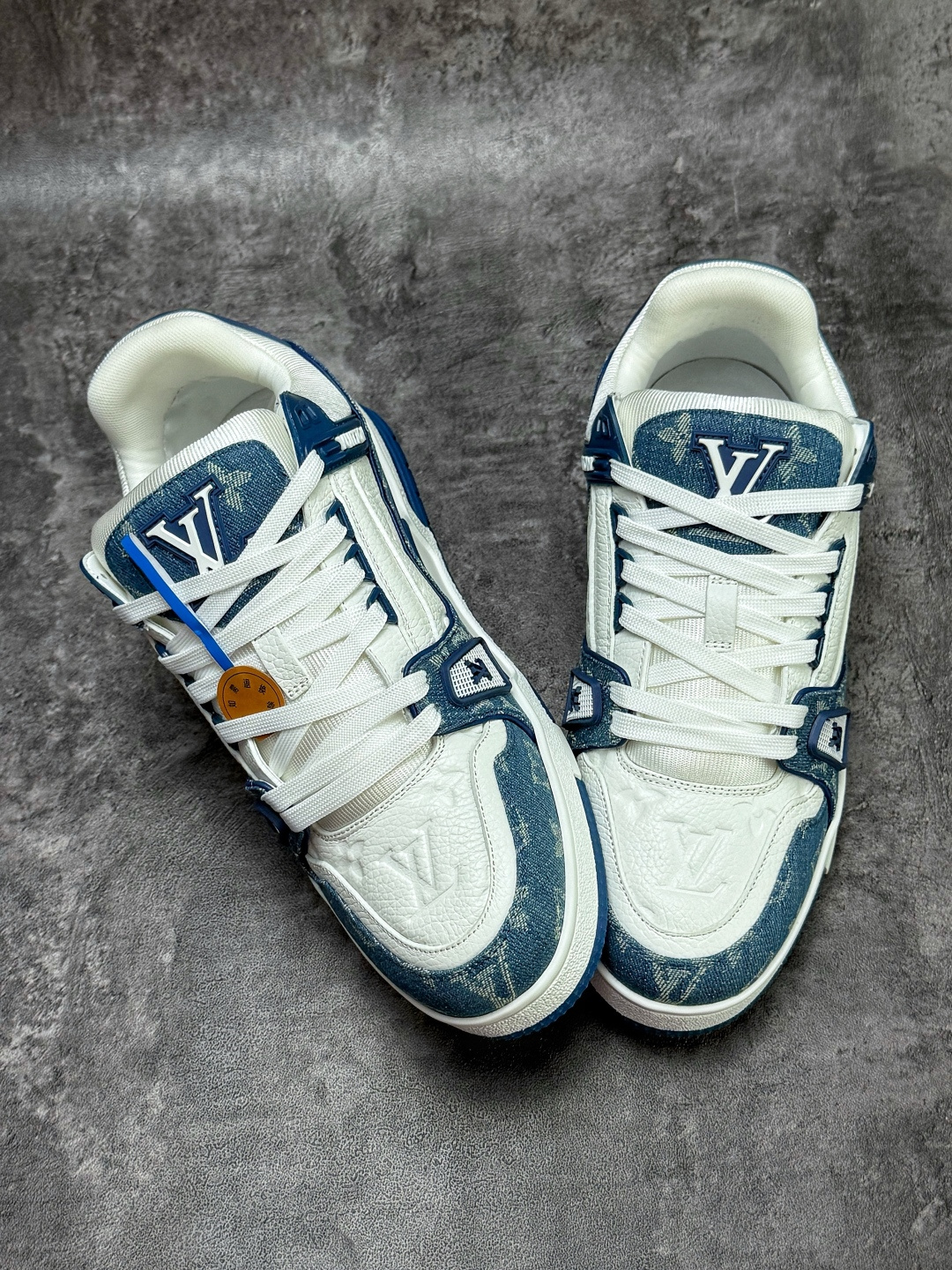 350 LOUIS VUITTON 路易威登 LV Trainer 顶级原楦原纸版开模 鞋型立体饱满 零毛边