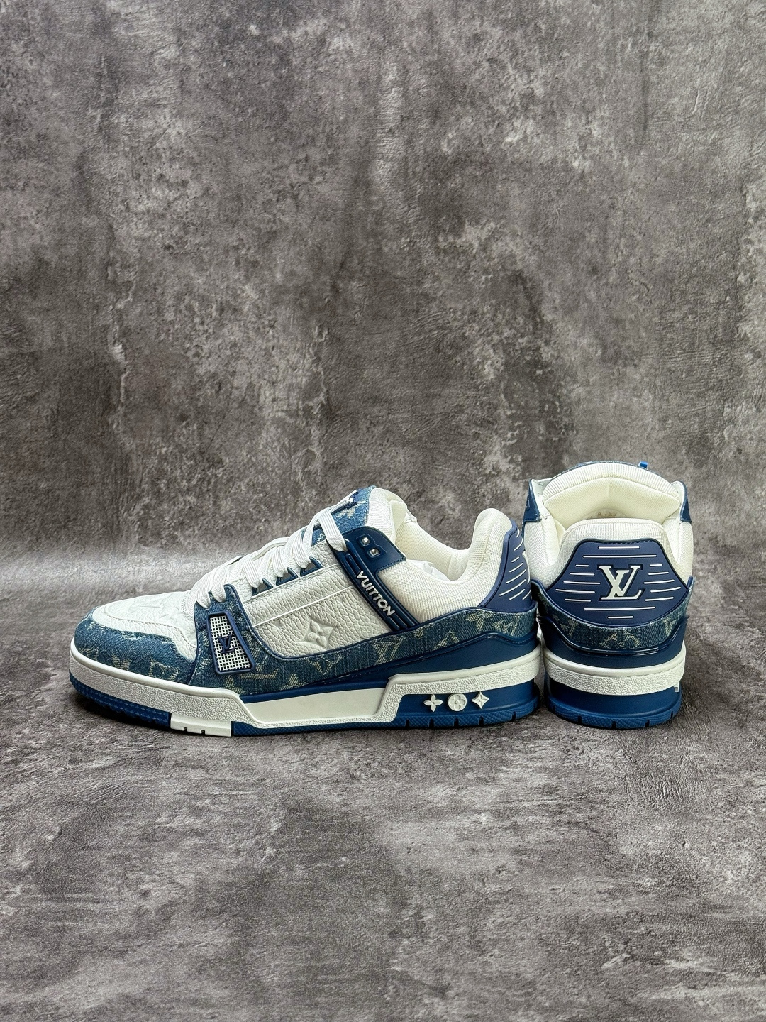350 LOUIS VUITTON 路易威登 LV Trainer 顶级原楦原纸版开模 鞋型立体饱满 零毛边