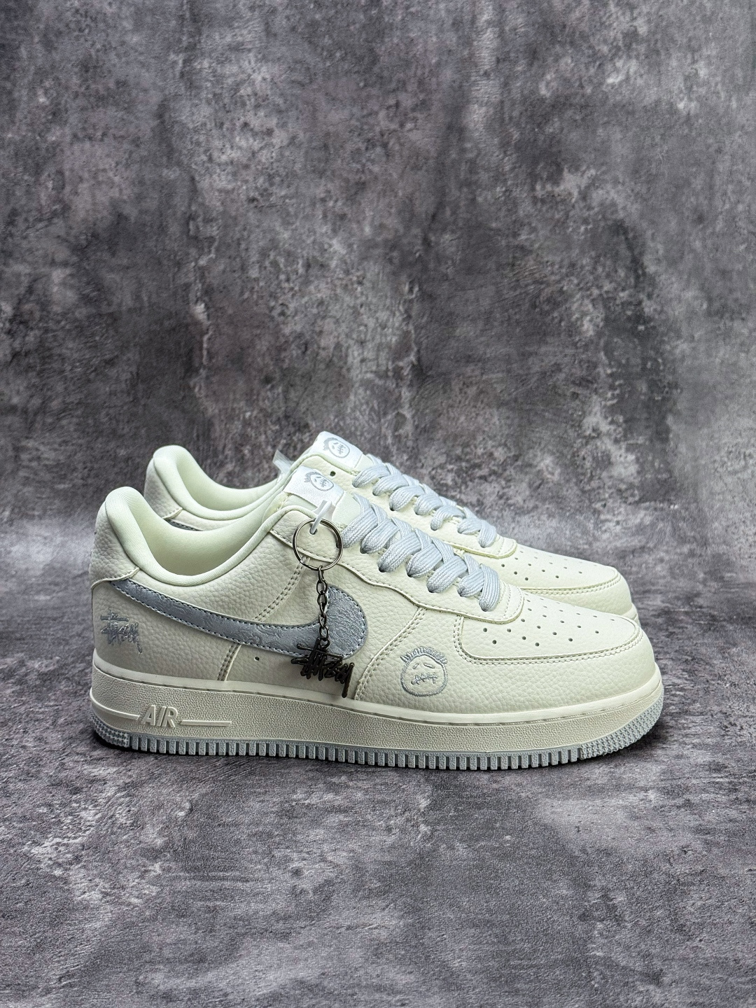Nike Air Force 1 Low 07 x Stussy 白灰 DW8806-013