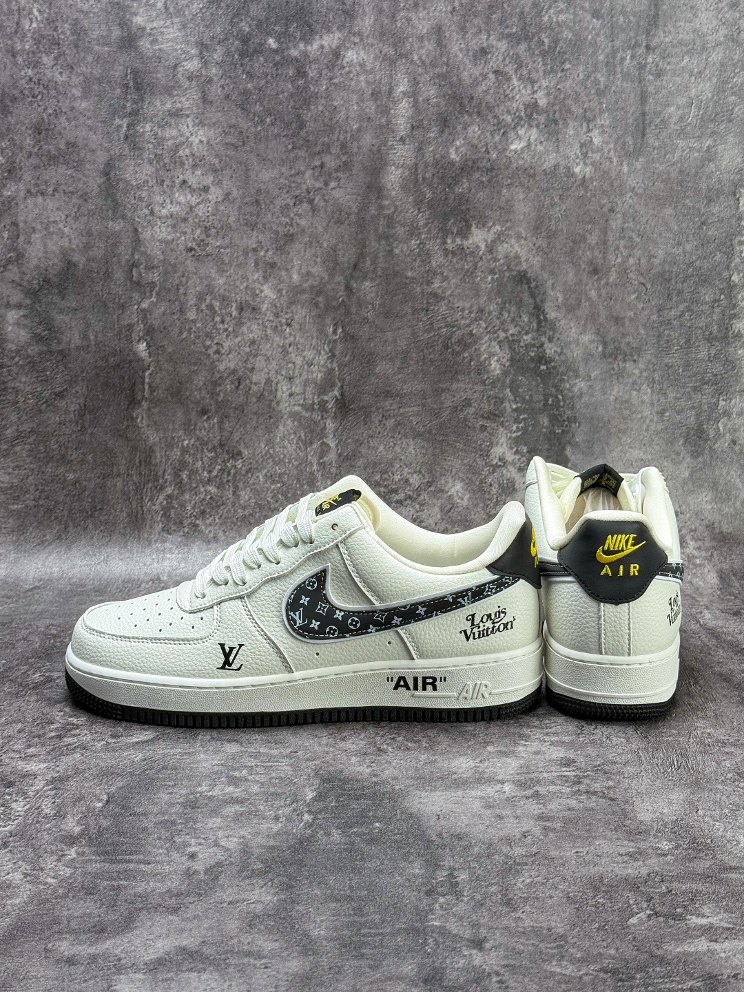 Nike Air Force 1 Low 07 x Louis Vuitton 白黑 WY0655-104