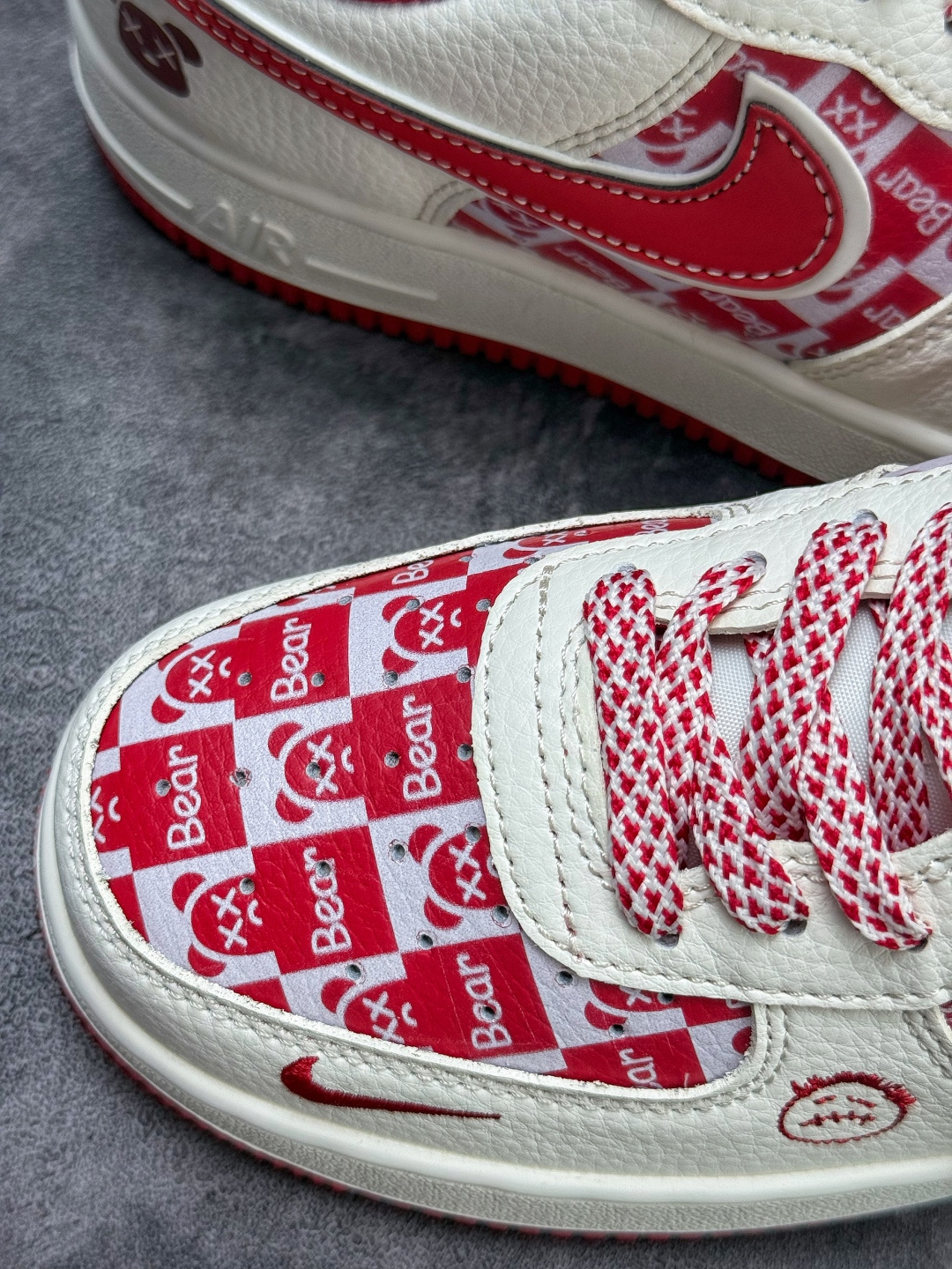 Nike Air Force 1 Low 07 暴力熊 白红小勾满天星 SS1979-016
