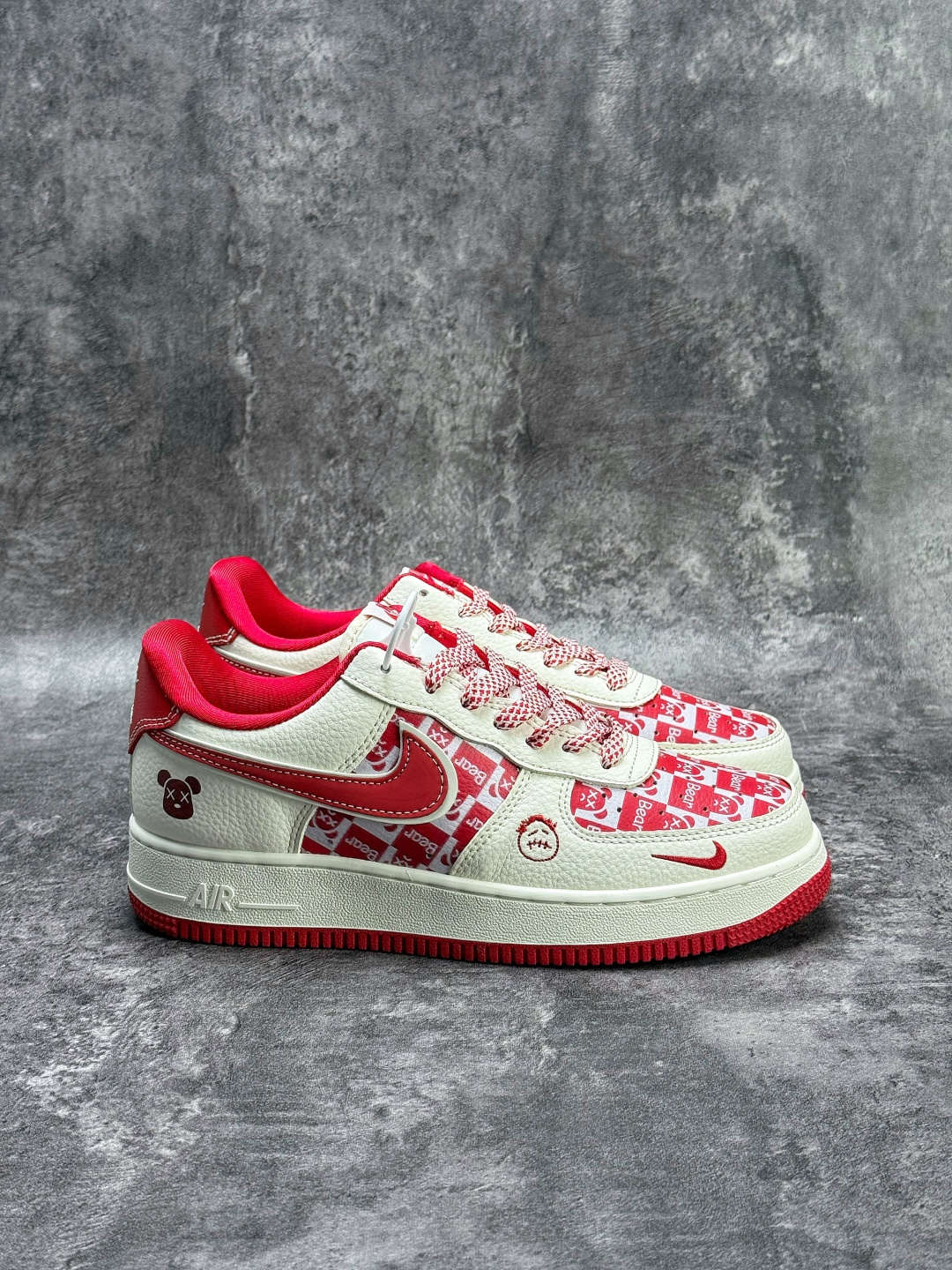 Nike Air Force 1 Low 07 暴力熊 白红小勾满天星 SS1979-016