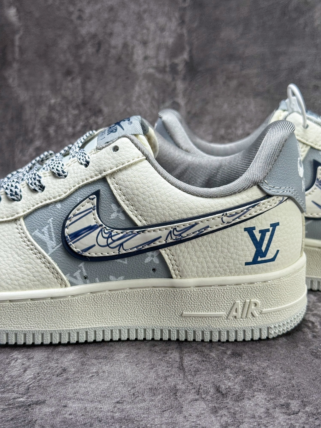 Nike Air Force 1 Low 07 x LOUIS VUITTON 白灰小勾满天星 SS1979-015