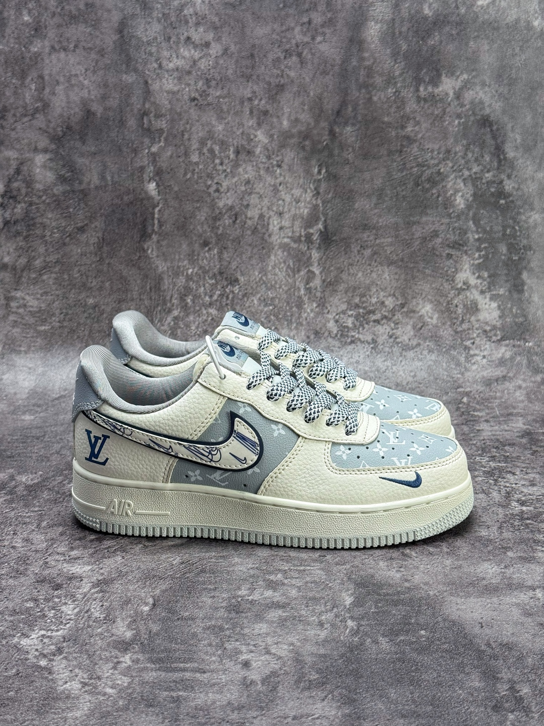 Nike Air Force 1 Low 07 x LOUIS VUITTON 白灰小勾满天星 SS1979-015