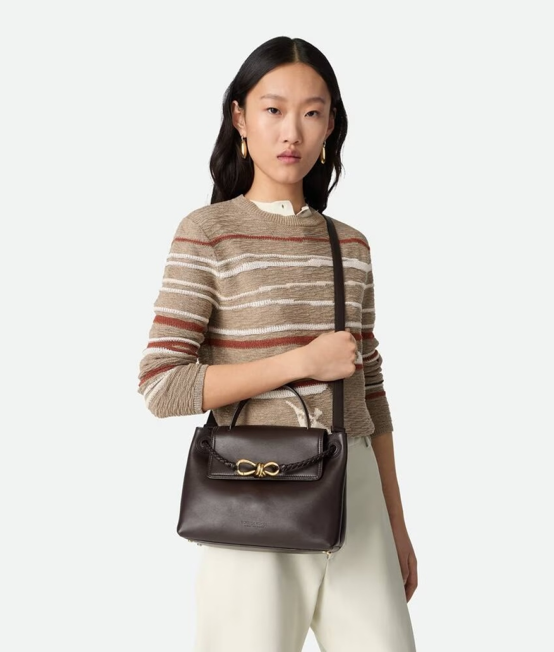 Chocolate brown official website picture photo 3