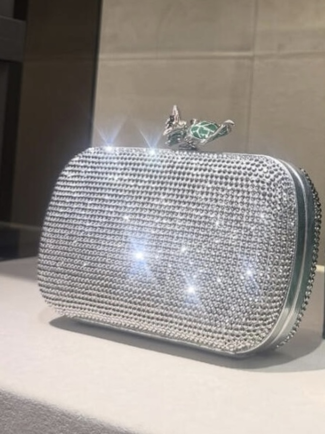 _dx19sT7hm8ad1BdFms5bghZAXN_Q94Q3j_PWXyA