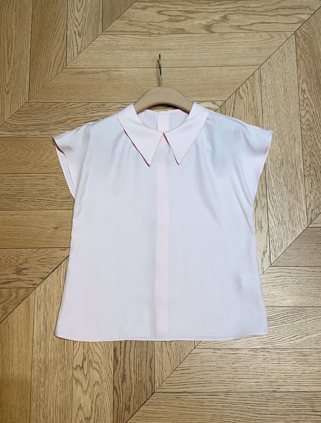 Loro Piana Sweet Doll Collar Suit: Elegant Design in Light-Tweeted Tone - 图片 7