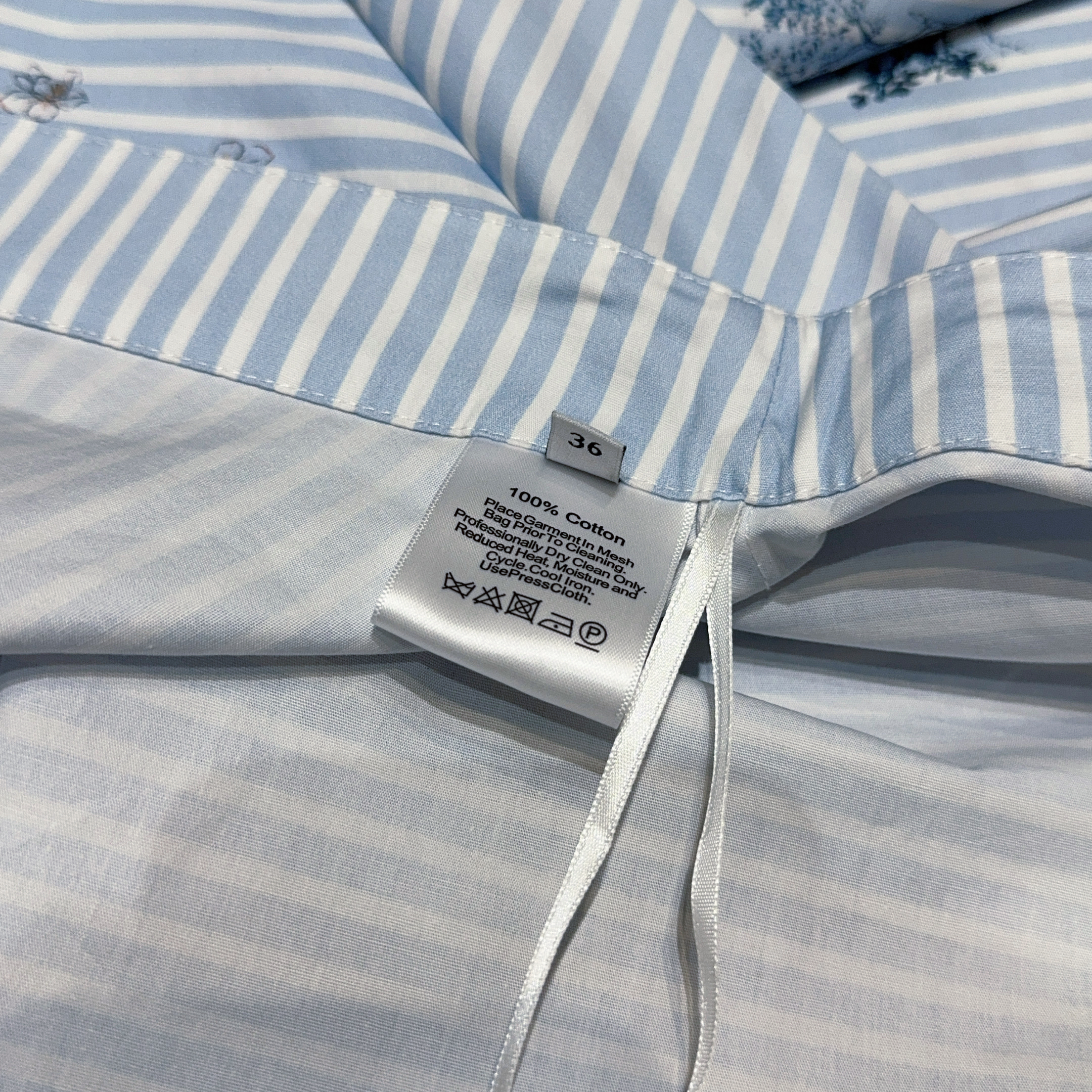 High-end Female Clothes: Blue Striped Dress with Nature-Inspired Design - 图片 8