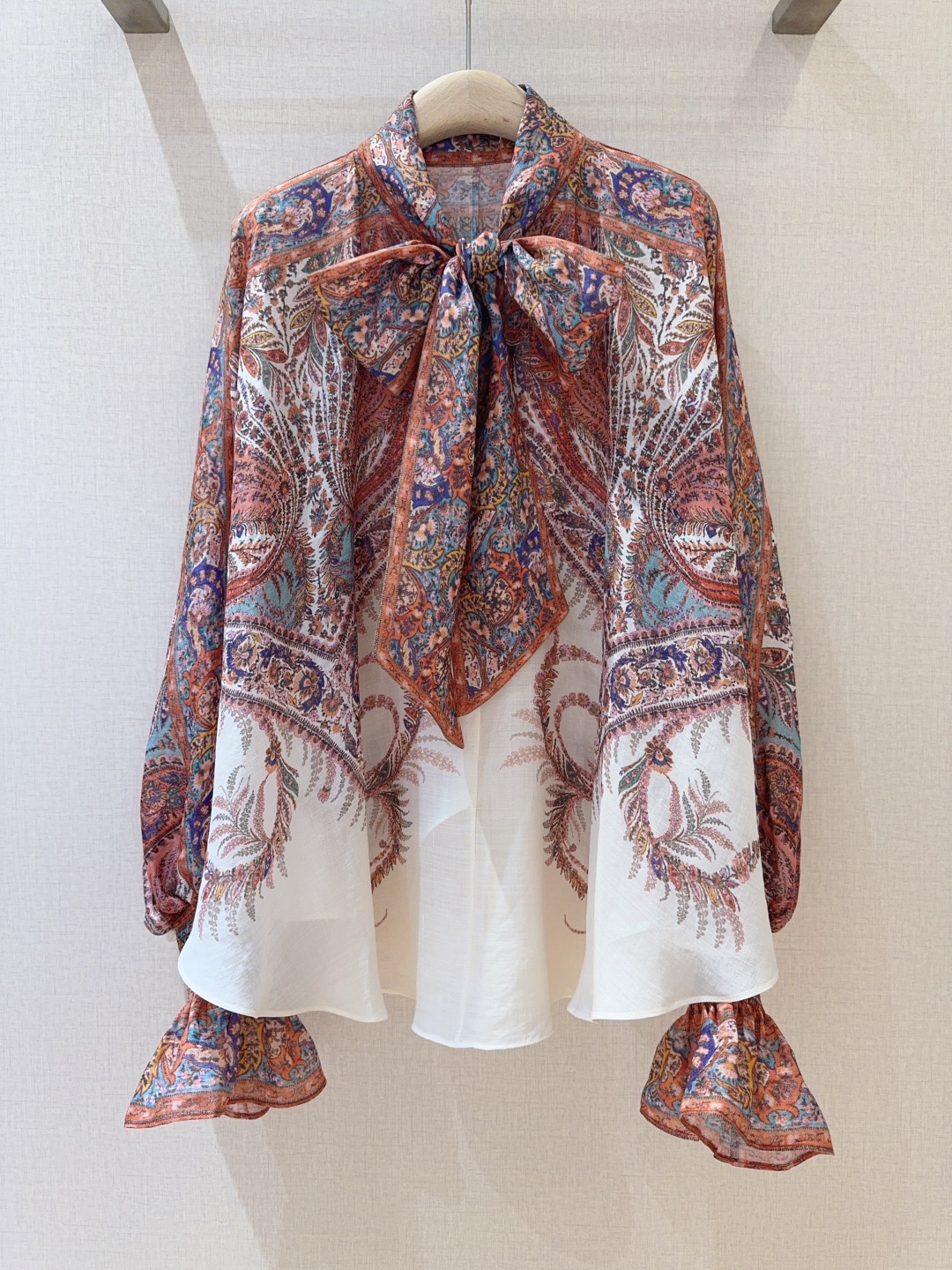 “ZIMMERMANN Creamy Paisley Women’s Suit with Lantern Sleeves and Tie Belt in SMLXL Sizes” - 图片 3