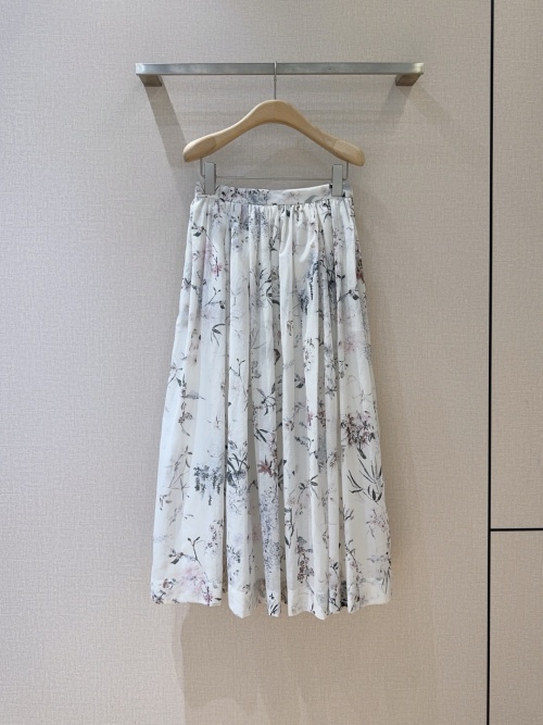 Dior Floral Print Midi Skirt, High-Waisted Cotton Blend, Elegant and Chic 1 Dior Floral Print Midi Skirt, High-Waisted Cotton Blend, Elegant and Chic