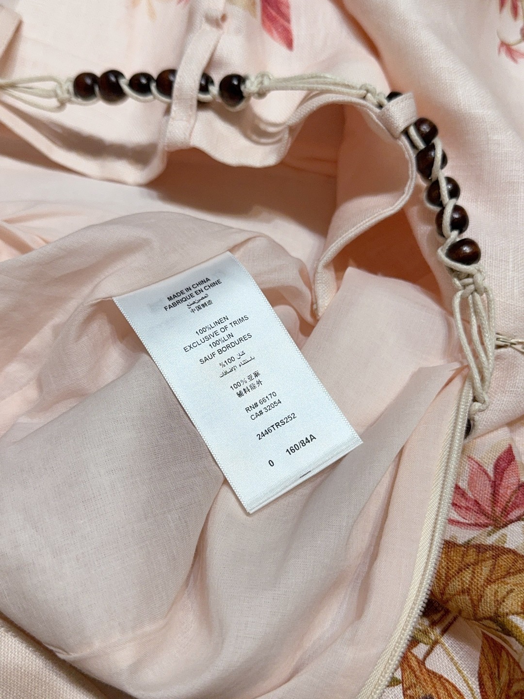 Cream Linen High-Waist Shorts with Bead Details for Women - 图片 8