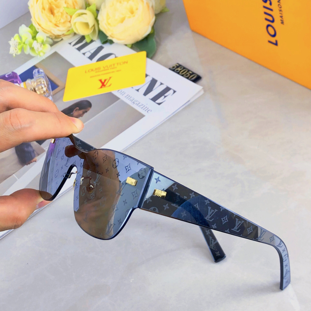 NO:248821,Louis vuitto* Louis Vuitton new glasses reflective men and women one-piece fashion sunglasses large frame sunglasses sunglasses glasses sunglasses sunglasses, glasses, louis vuitton, louis vuitton19860909Louis vuitto*路易威登新款眼镜反光男女连体时尚太阳镜大框墨镜太阳眼镜眼镜墨镜太阳镜,眼镜,louis vuitton,louis vuitton,glasses
