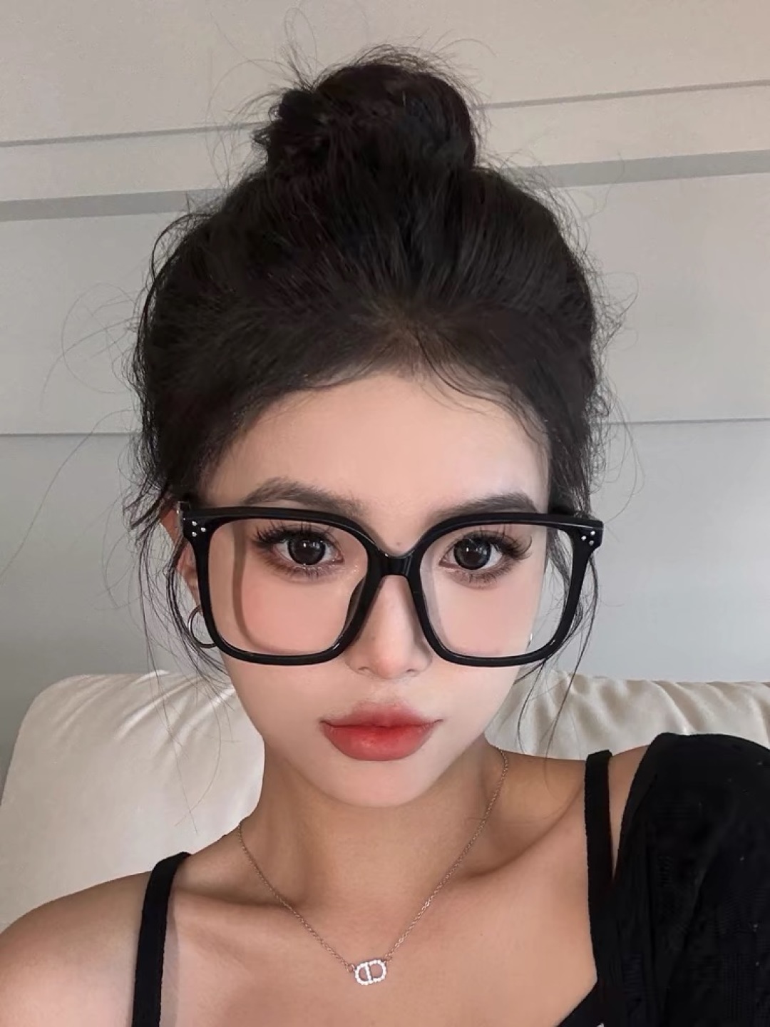 🔥🔥Louis vuitto*素颜神器黑框眼镜近视女可配度数方圆脸显脸小大脸防辐射抗蓝光潮