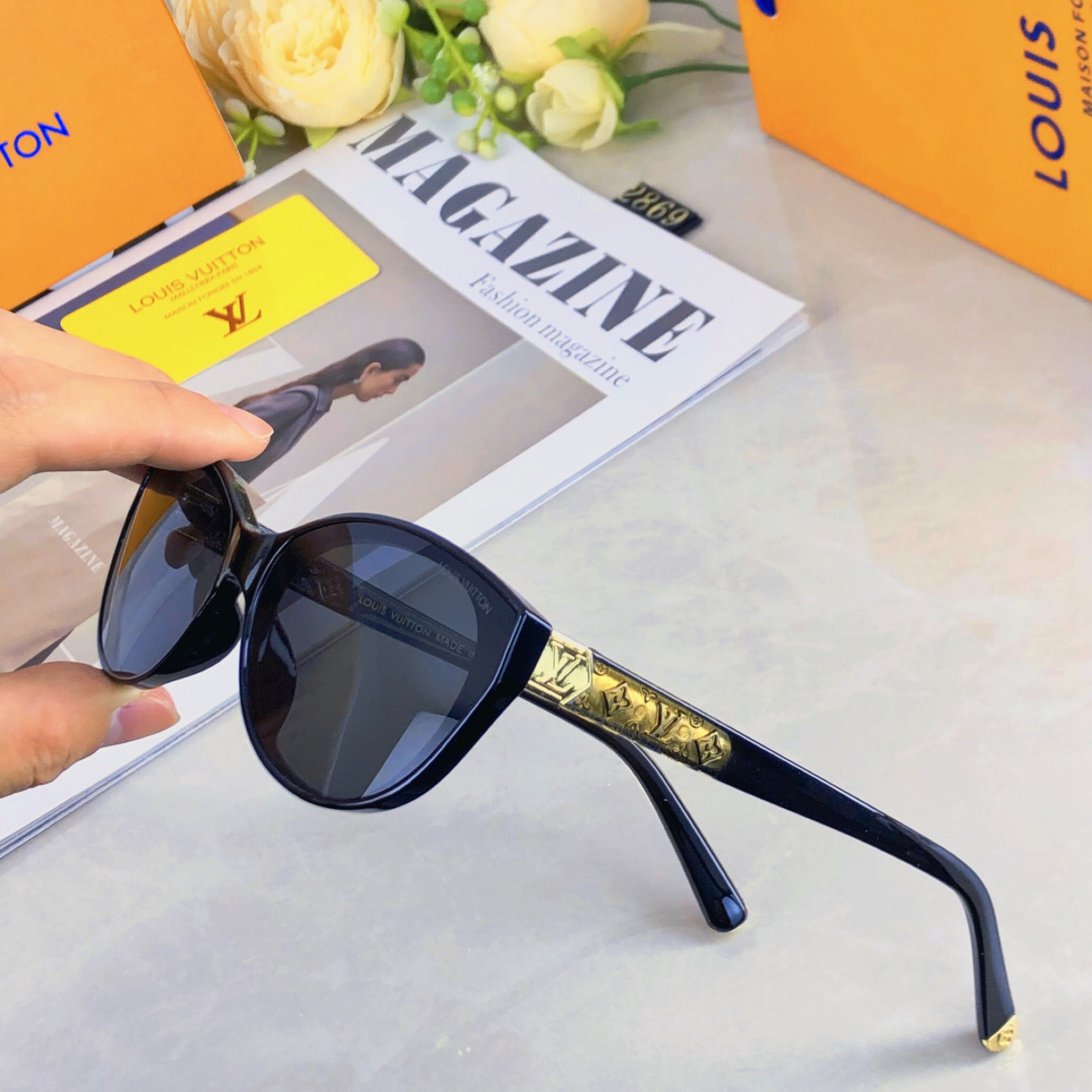 NO:256036,Louis vuitto*2025 new cat eye sunglasses UV proof internet celebrity fashion face shape showing small glasses sunglasses sunglasses, glasses, louis vuitton19860909Louis vuitto*2025新款猫眼墨镜防紫外线网红时尚不挑脸型显脸小眼镜墨镜太阳镜,眼镜,louis vuitton,glasses