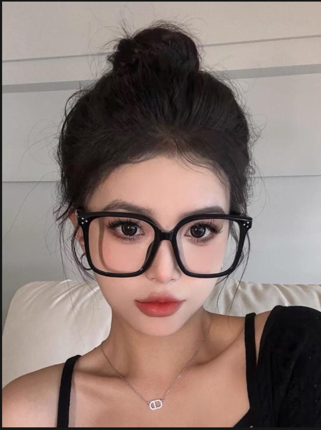 。。Louis vuitto*网红同款黑框眼镜近视女素颜显瘦大框显脸小圆脸防蓝光潮