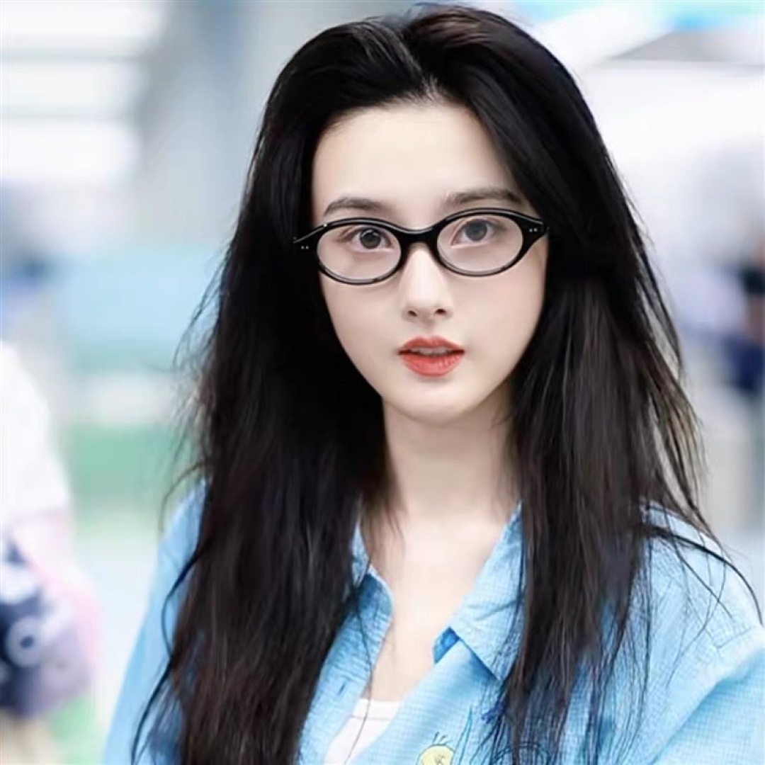 。。Chane*宋祖儿同款书呆子黑框眼镜复古素颜神器级感显脸小眼睛架潮
