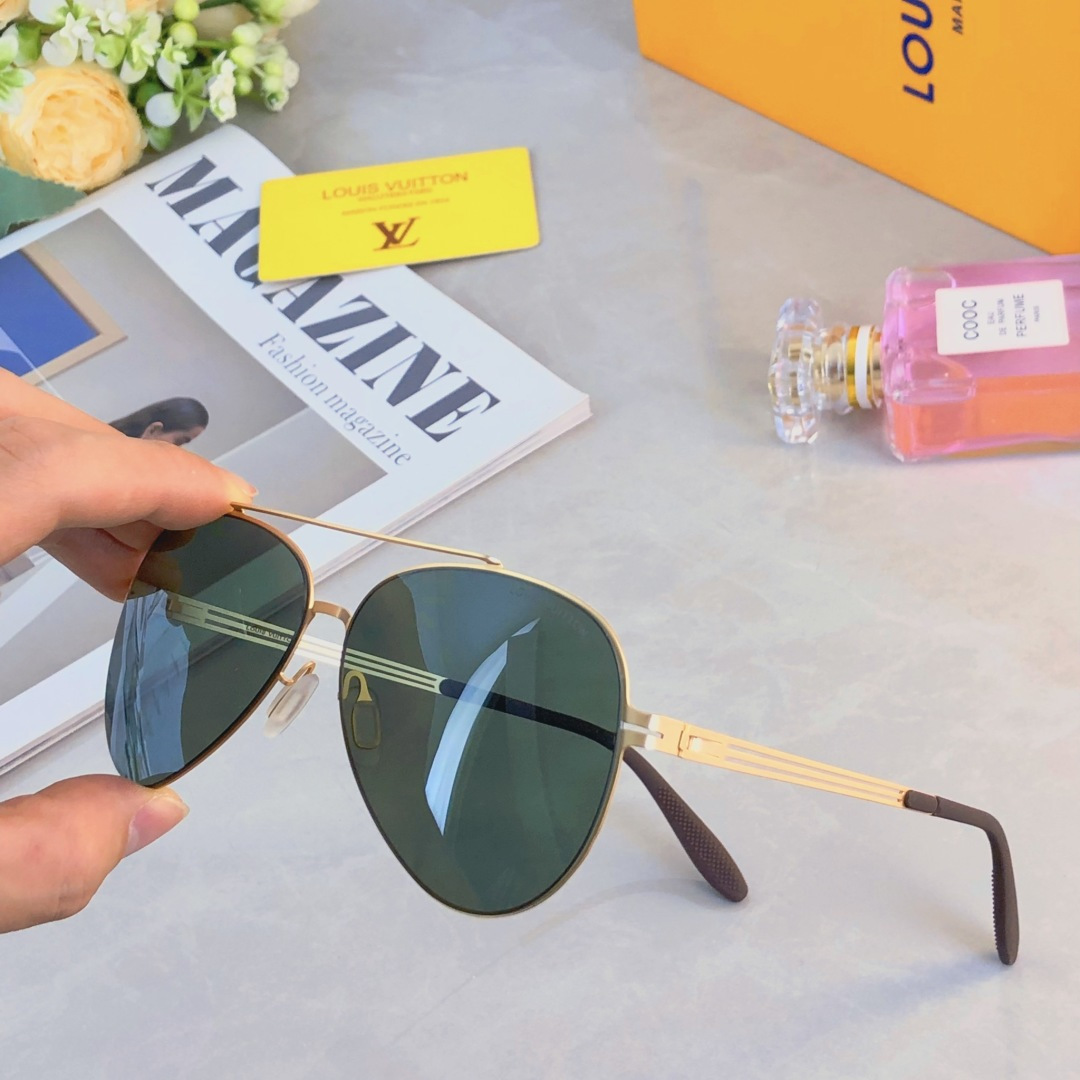 NO:359288,Louis vuitto* Summer new polarized sunglasses men's European and American double beam pilot sunglasses nylon outdoor fishing toad glasses glasses sunglasses sunglasses, glasses, louis vuitton19860909Louis vuitto*夏季新款偏光太阳镜男士欧美双梁飞行员墨镜尼龙户外钓鱼蛤蟆眼镜眼镜墨镜太阳镜,眼镜,louis vuitton,glasses