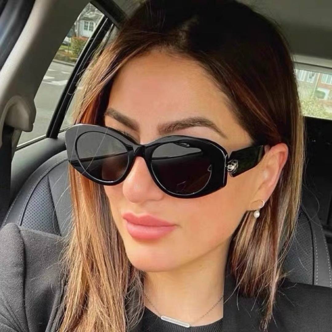 NO:359317,Bvlgari* European and American new retro sunglasses 2025 new internet celebrity ins same special-shaped frame sunglasses women's high-end glasses sunglasses, glasses, bottega veneta, bvlgari19860909Bvlgari*欧美新款复古太阳镜2025新款网红ins同款异形框太阳眼镜女高级感眼镜墨镜太阳镜,眼镜,bottega veneta,bvlgari,glasses