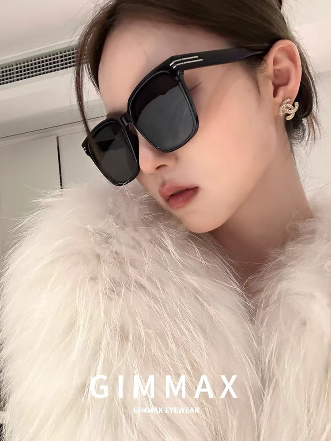 NO:359397,Louis vuitto* new large frame polarized sunglasses men and women fashion bare face showing small sunglasses ins anti-ultraviolet rays glasses sunglasses, glasses, louis vuitton19860909Louis vuitto*新款大框偏光太阳眼镜男女时尚素颜显脸小墨镜ins防紫外线潮眼镜墨镜太阳镜,眼镜,louis vuitton,glasses