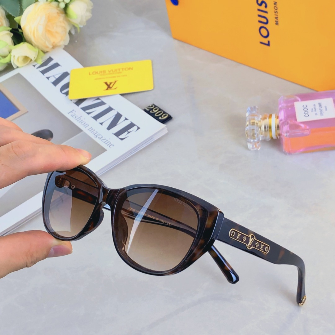 NO:359412,Louis vuitto*2025 new large frame sunglasses for women at the seaside high-end internet celebrity styling street shot square face slimming sunglasses sunglasses sunglasses, glasses, louis vuitton19860909Louis vuitto*2025新款大框墨镜女海边高级感网红凹造型街拍方圆脸显瘦太阳眼镜眼镜墨镜太阳镜,眼镜,louis vuitton,glasses