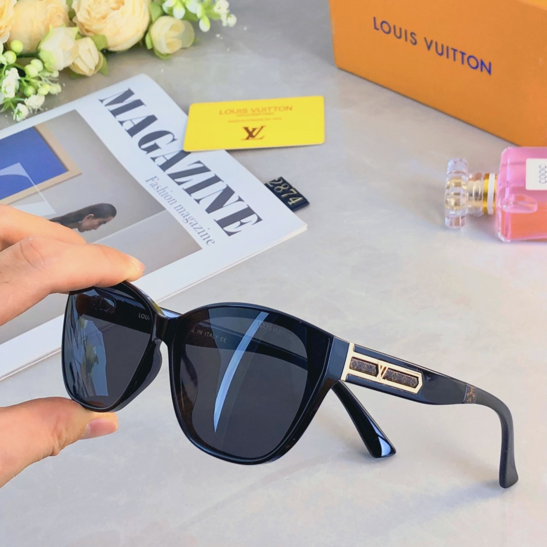 NO:359415,Louis vuitto*2025 new retro cat eye sunglasses women's square round face fashion high-end travel sunglasses anti-ultraviolet glasses sunglasses sunglasses, glasses, louis vuitton19860909Louis vuitto*2025新款复古猫眼墨镜女款方圆脸时尚高级感旅游太阳眼镜防紫外线眼镜墨镜太阳镜,眼镜,louis vuitton,glasses