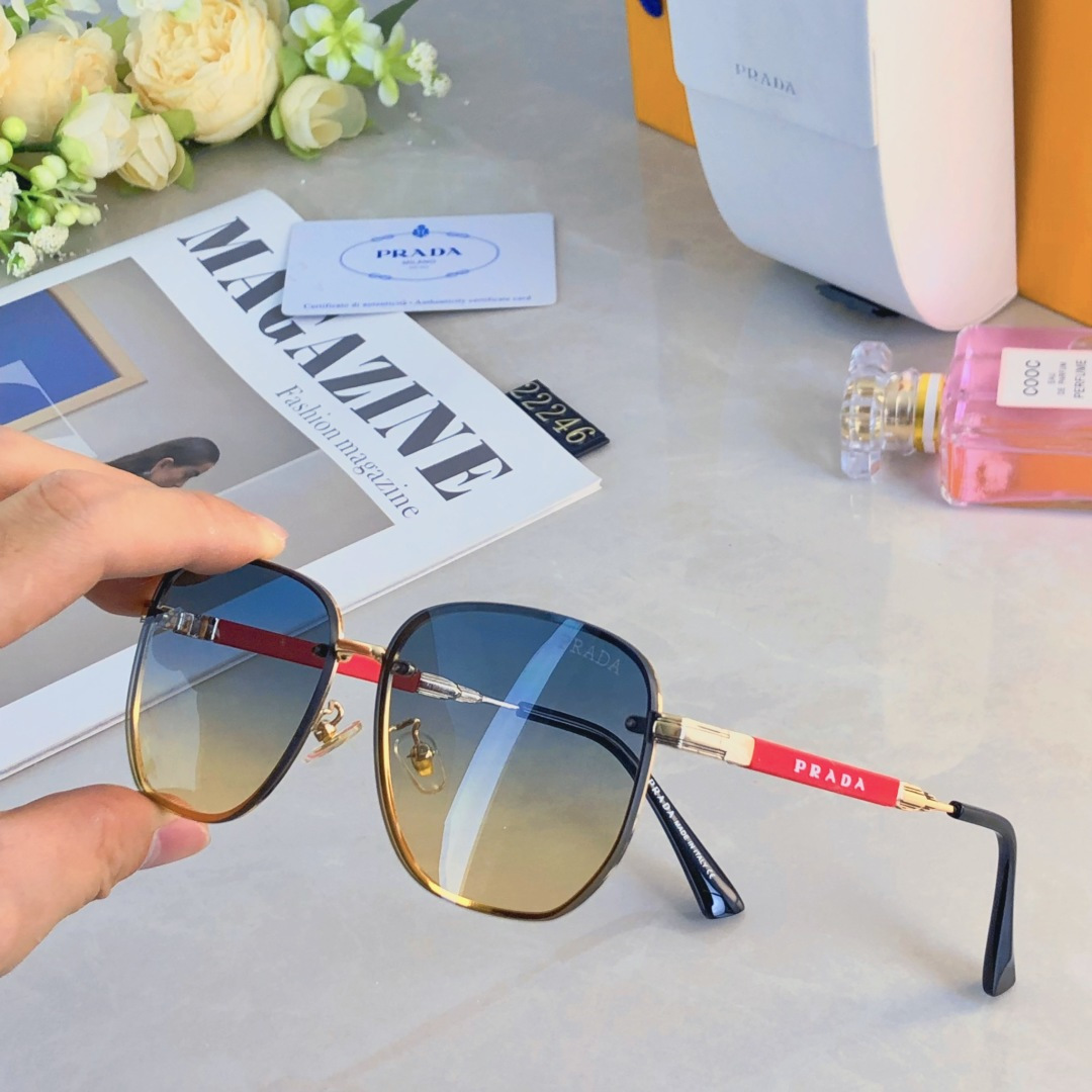 NO:359423,Prad* Internet celebrity style fashionable small glasses metal sunglasses European and American super light and comfortable small face men and women same style sunglasses sunglasses sunglasses, glasses, prada19860909Prad*网红同款时尚小眼镜金属太阳镜欧美超轻舒适小脸男女同款墨镜眼镜墨镜太阳镜,眼镜,prada,glasses