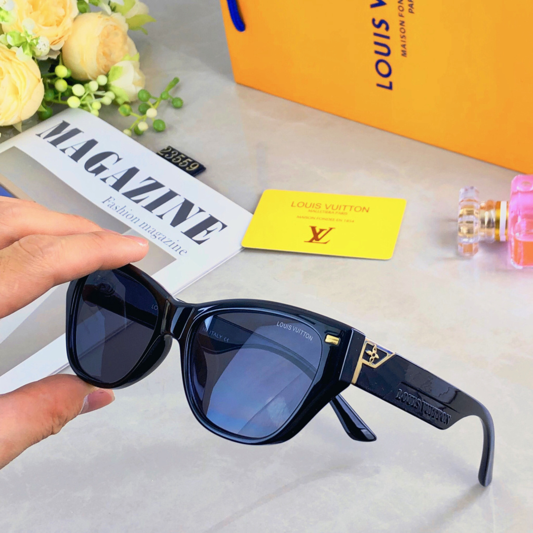 NO:359456,Louis vuitto* European and American retro Korean version cat eye high-end sunglasses women's trendy square face slim street shot sun protection sunglasses sunglasses sunglasses, glasses, louis vuitton19860909Louis vuitto*欧美复古韩版猫眼高级感太阳眼镜女潮方圆脸显瘦街拍造型防晒墨镜眼镜墨镜太阳镜,眼镜,louis vuitton,glasses