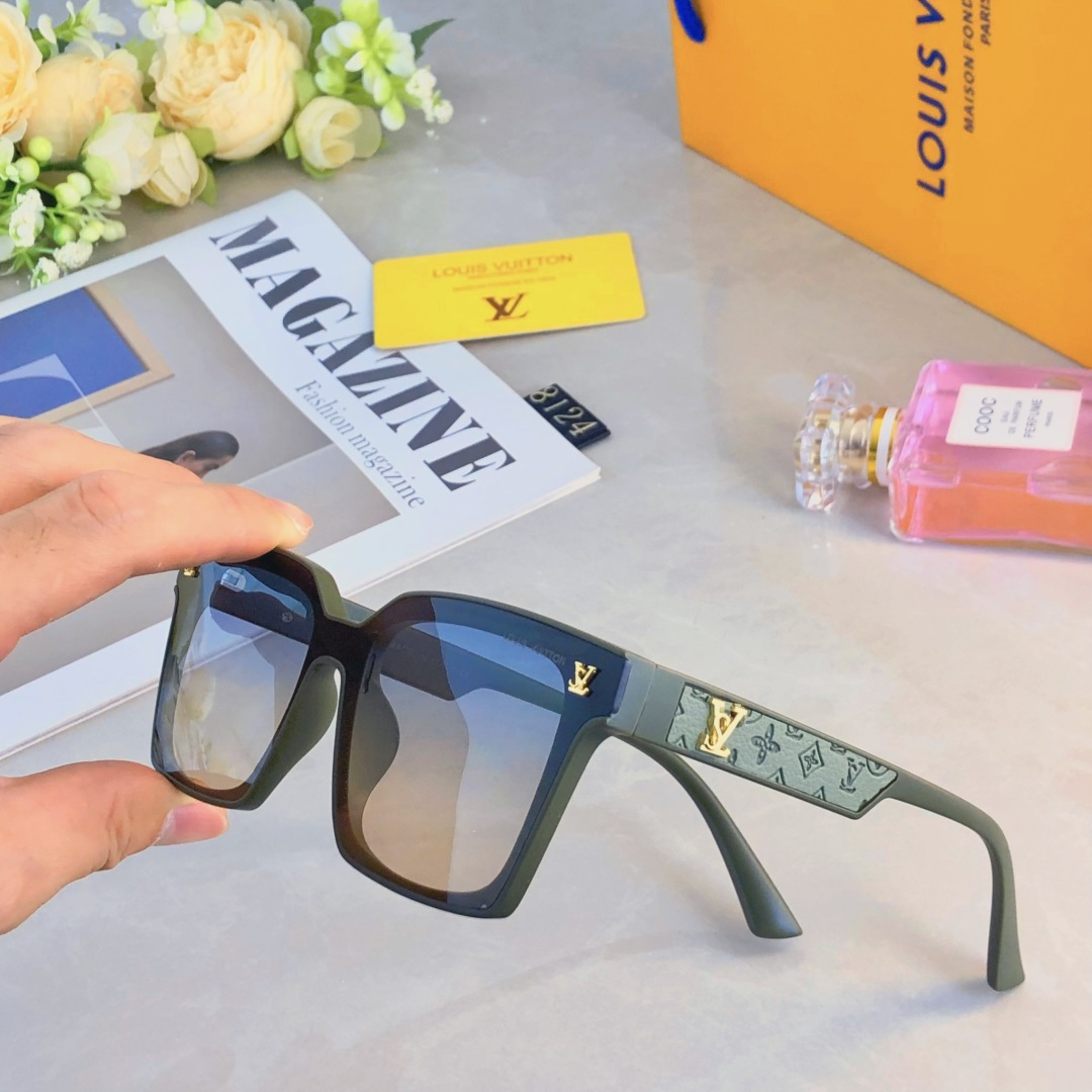 NO:366106,Louis vuitto* Korean style fashion leather leg design internet celebrity big frame street photography women's sunglasses 2025 new sunglasses glasses sunglasses, glasses, louis vuitton19860909Louis vuitto*韩版时尚皮腿设计网红大框街拍女士墨镜2025新款墨镜眼镜墨镜太阳镜,眼镜,louis vuitton,glasses