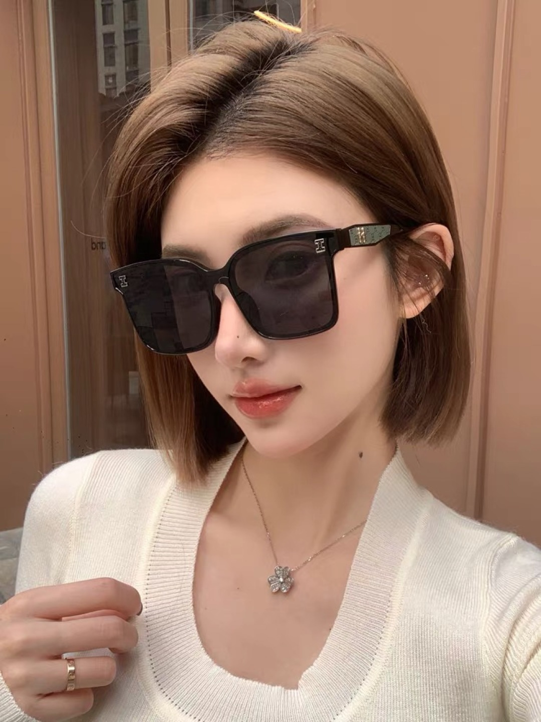 NO:367281,Herme*2025 new women's fashionable sunglasses versatile and fashionable sunglasses UV400 face-shaped glasses sunglasses, glasses, hermes19860909Herme*2025新款女士时尚太阳镜百搭洋气墨镜防紫外线UV400不挑脸型眼镜墨镜太阳镜,眼镜,hermes,glasses