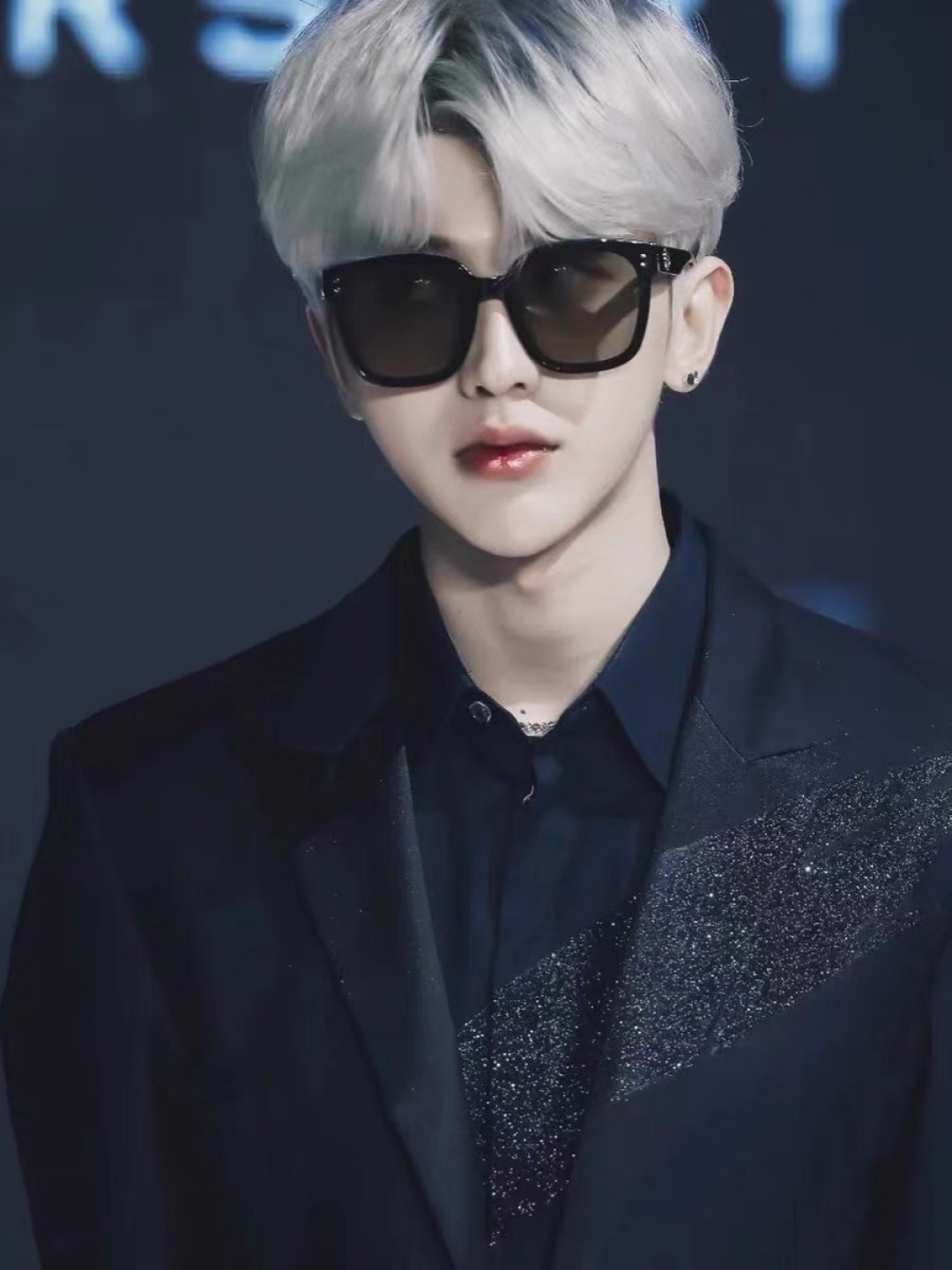 。。Gucc*新款时尚潮流休闲ins超轻经典大方框防紫外线高级复古显瘦太阳镜