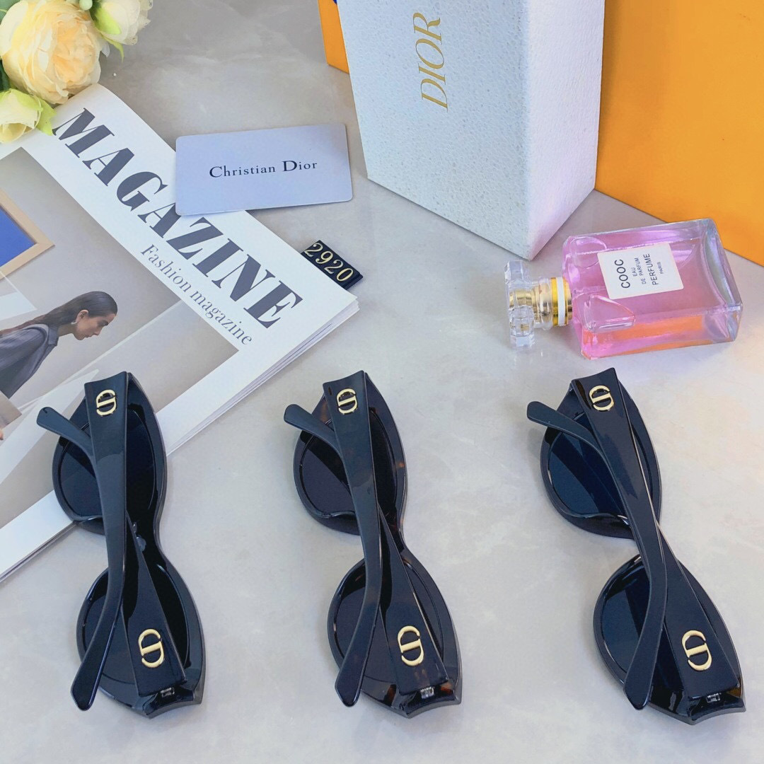 。。Dio*2025新时尚大框一体防晒户外欧美潮流太阳眼镜墨镜女款小红书ins