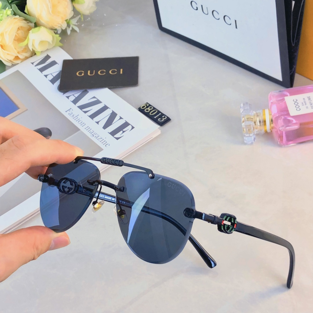 。。Gucc*新款欧美时尚双梁太阳镜金属切边无框蛤蟆镜街拍渐变色太阳眼镜