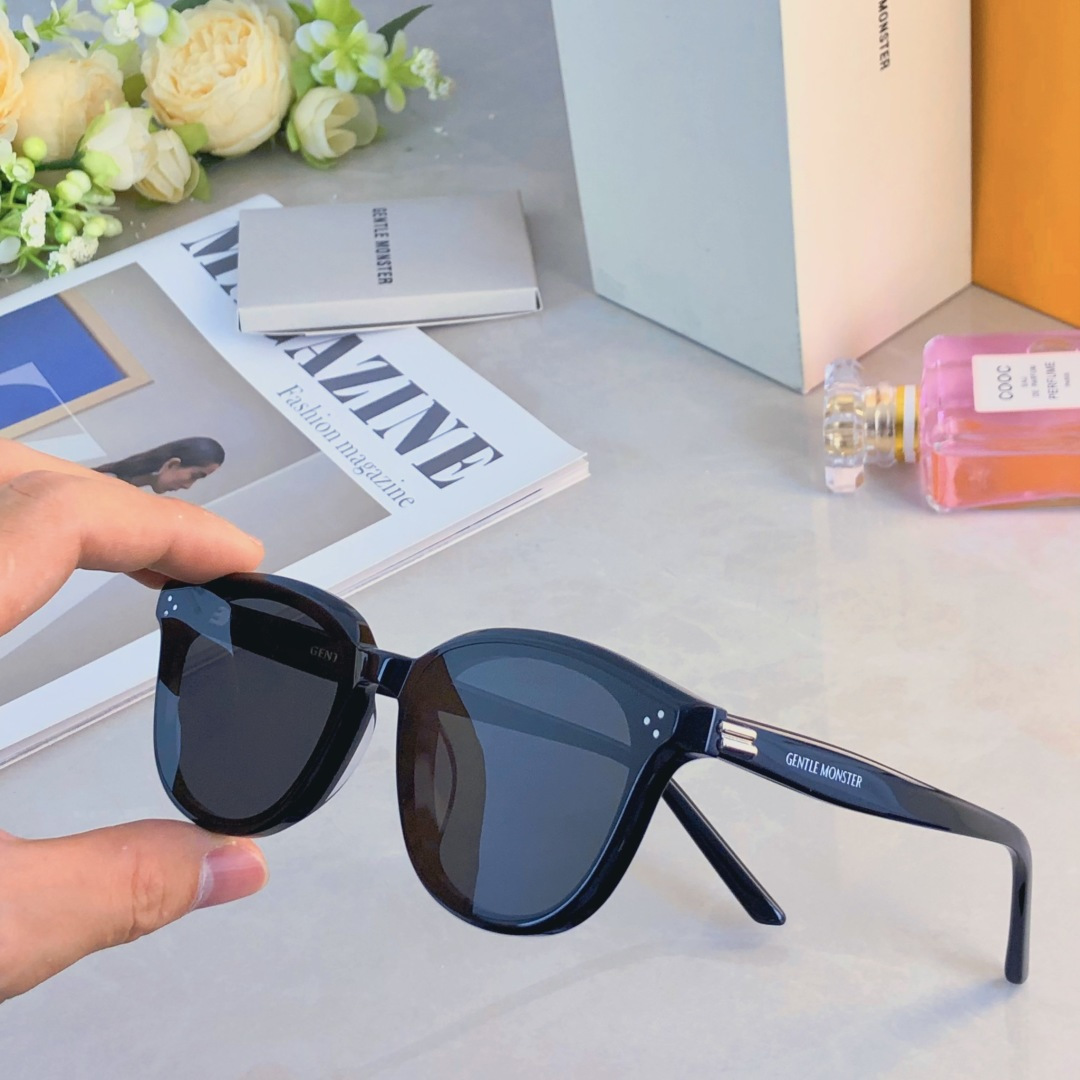 。。2035爆火GM墨镜高级感潮流时尚板材太阳眼镜经典黑超防紫外线