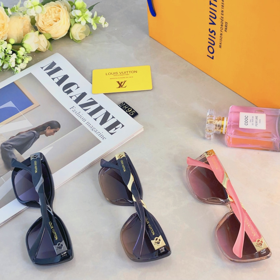 。。Louis vuitto*新款时尚潮流休闲ins超轻经典方框防紫外线高级复古显瘦太阳镜