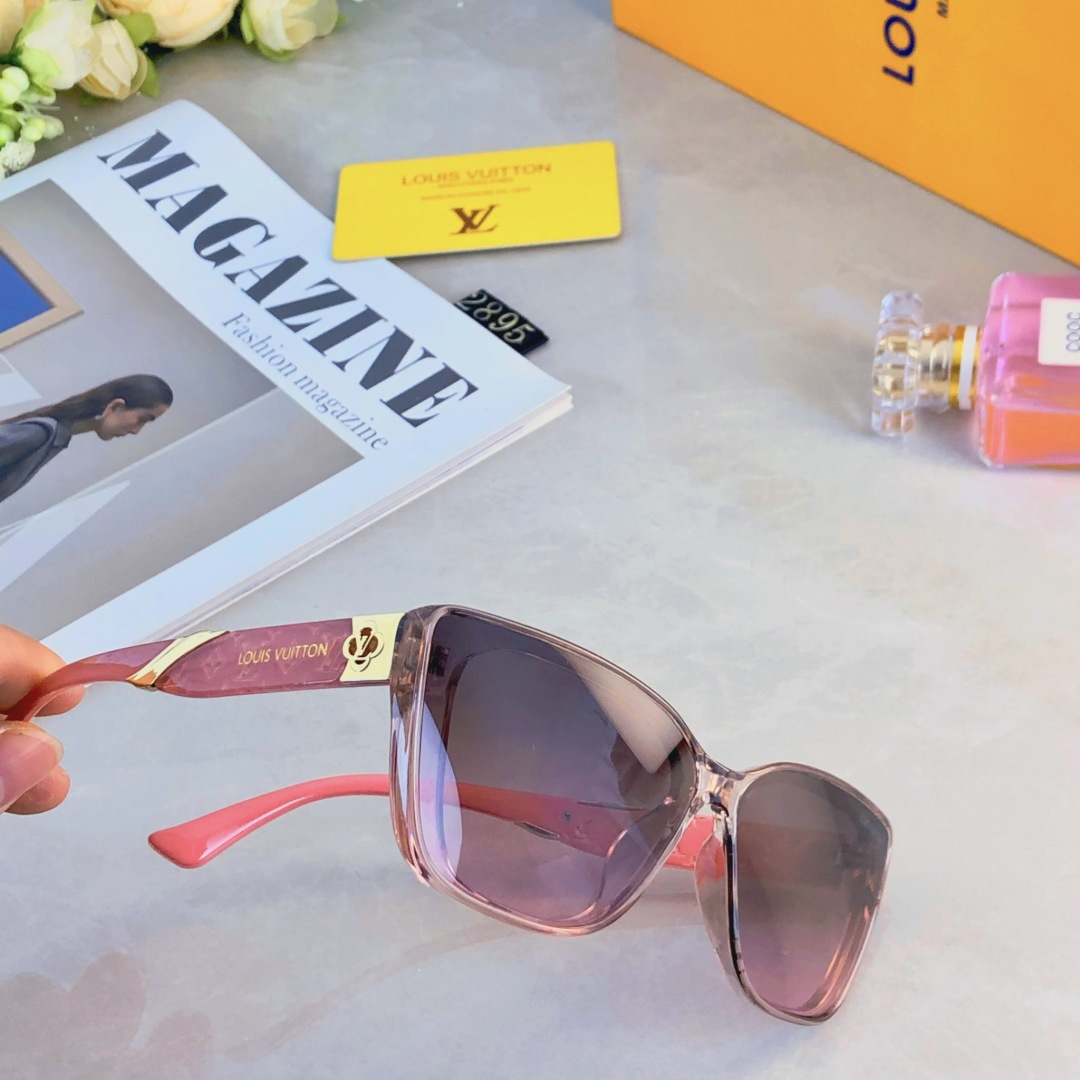 。。Louis vuitto*新款时尚潮流休闲ins超轻经典方框防紫外线高级复古显瘦太阳镜