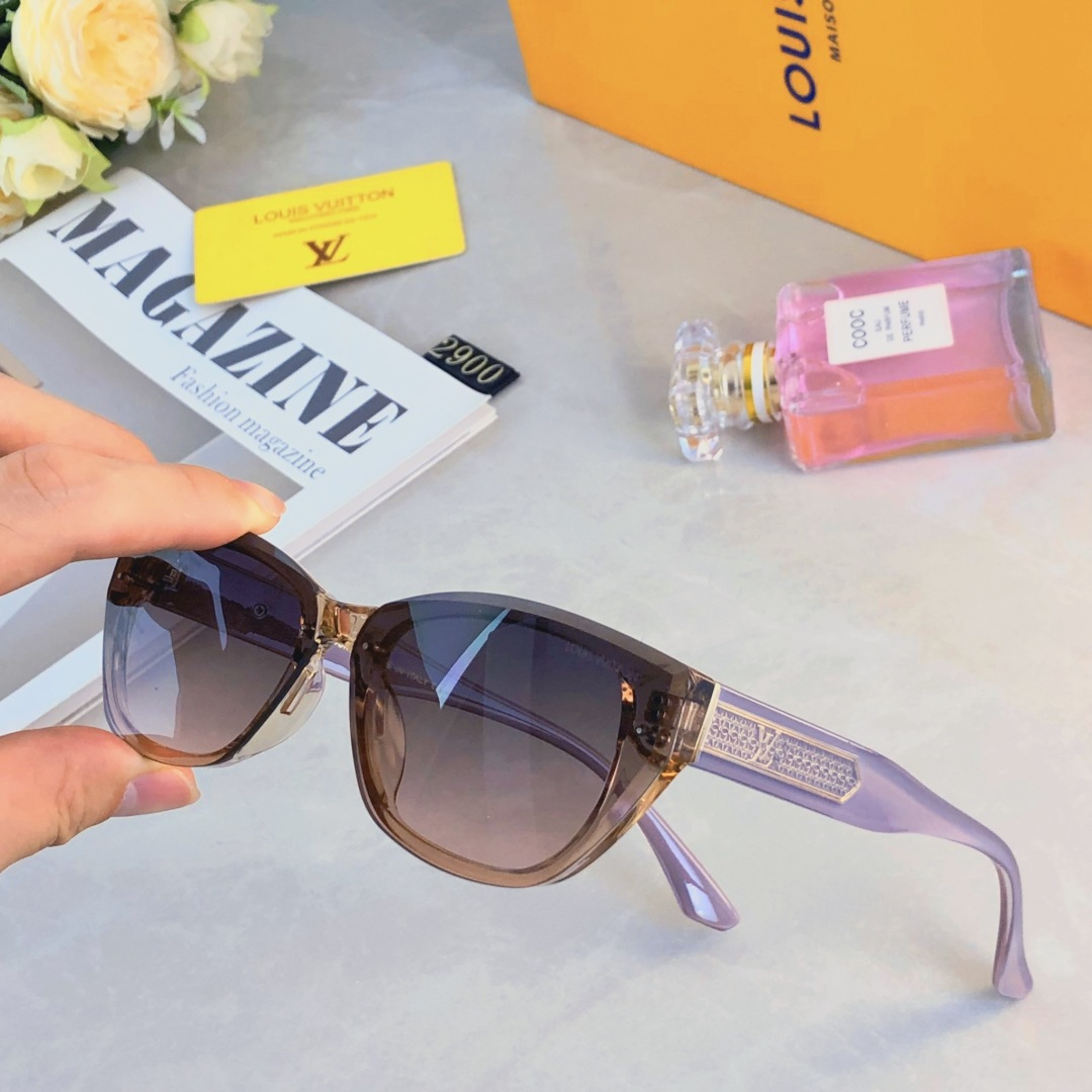 NO:368009,Louis vuitto* high-end new internet celebrity personality European and American sunglasses women high-end versatile fashion sunglasses cat eye trendy glasses sunglasses sunglasses, glasses, louis vuitton19860909Louis vuitto*高端新款网红个性欧美墨镜女高级感百搭时尚太阳镜猫眼潮眼镜墨镜太阳镜,眼镜,louis vuitton,glasses